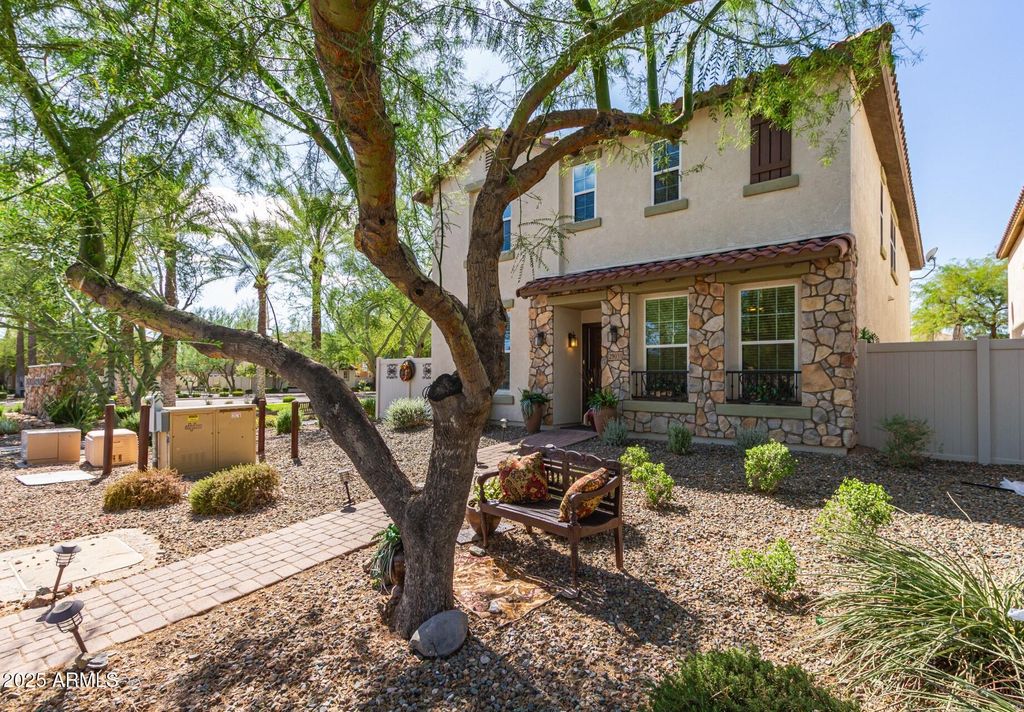 Photo of 29031 N 124th Drive, Peoria, AZ 85383 (MLS # 6934740)