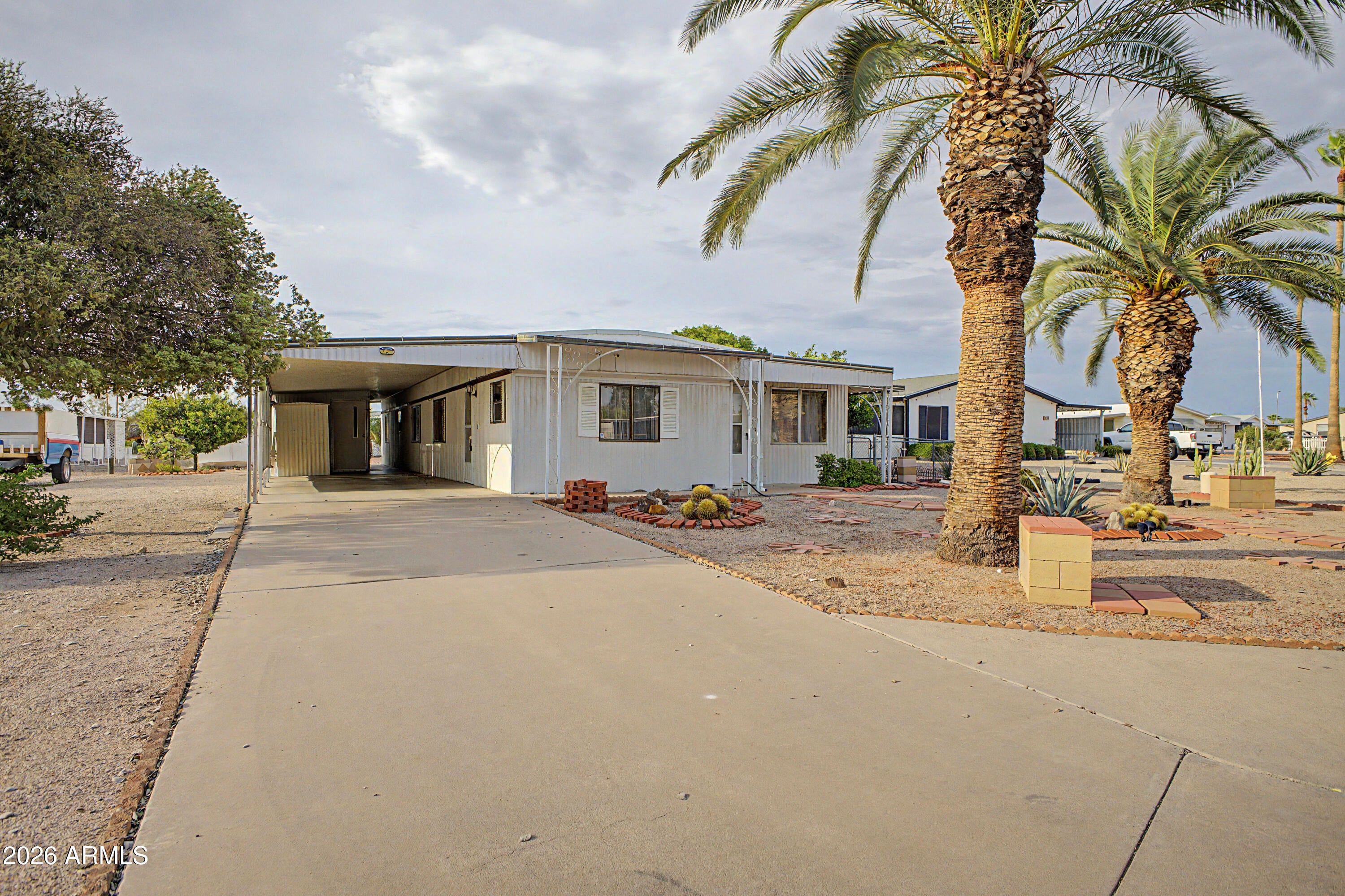 8646 E DULCIANA Avenue