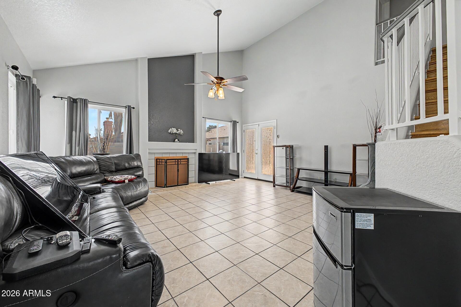 4517 E SILVERWOOD Drive