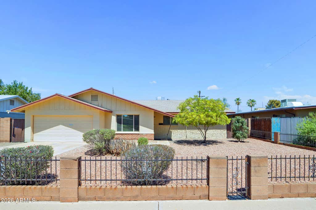 Photo of 1260 E Alameda Drive, Tempe, AZ 85282 (MLS # 7069939)