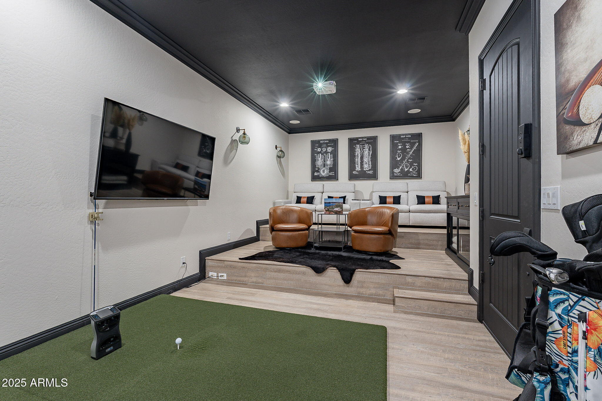 1618 W BLAYLOCK Drive