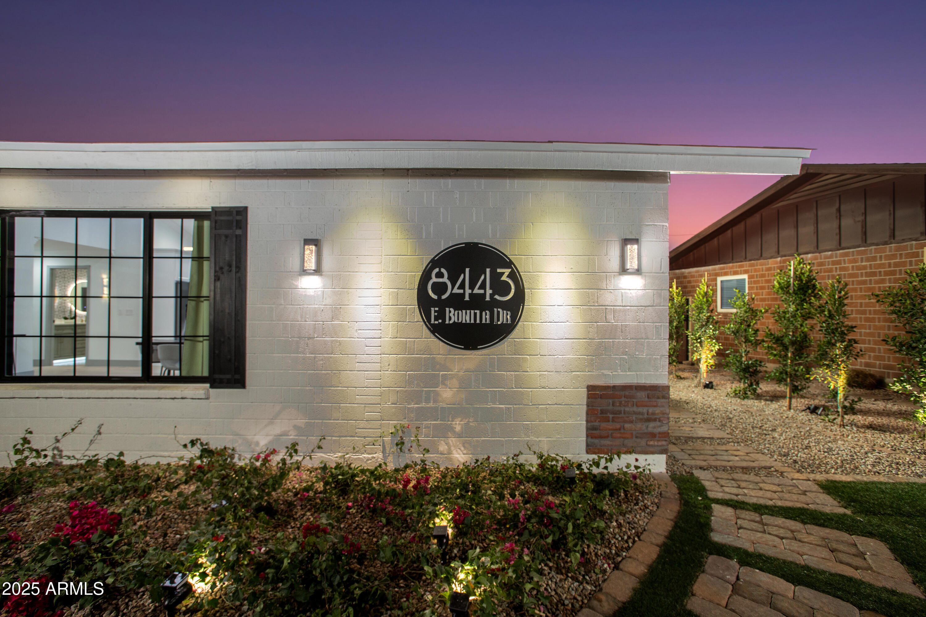 8443 E BONITA Drive