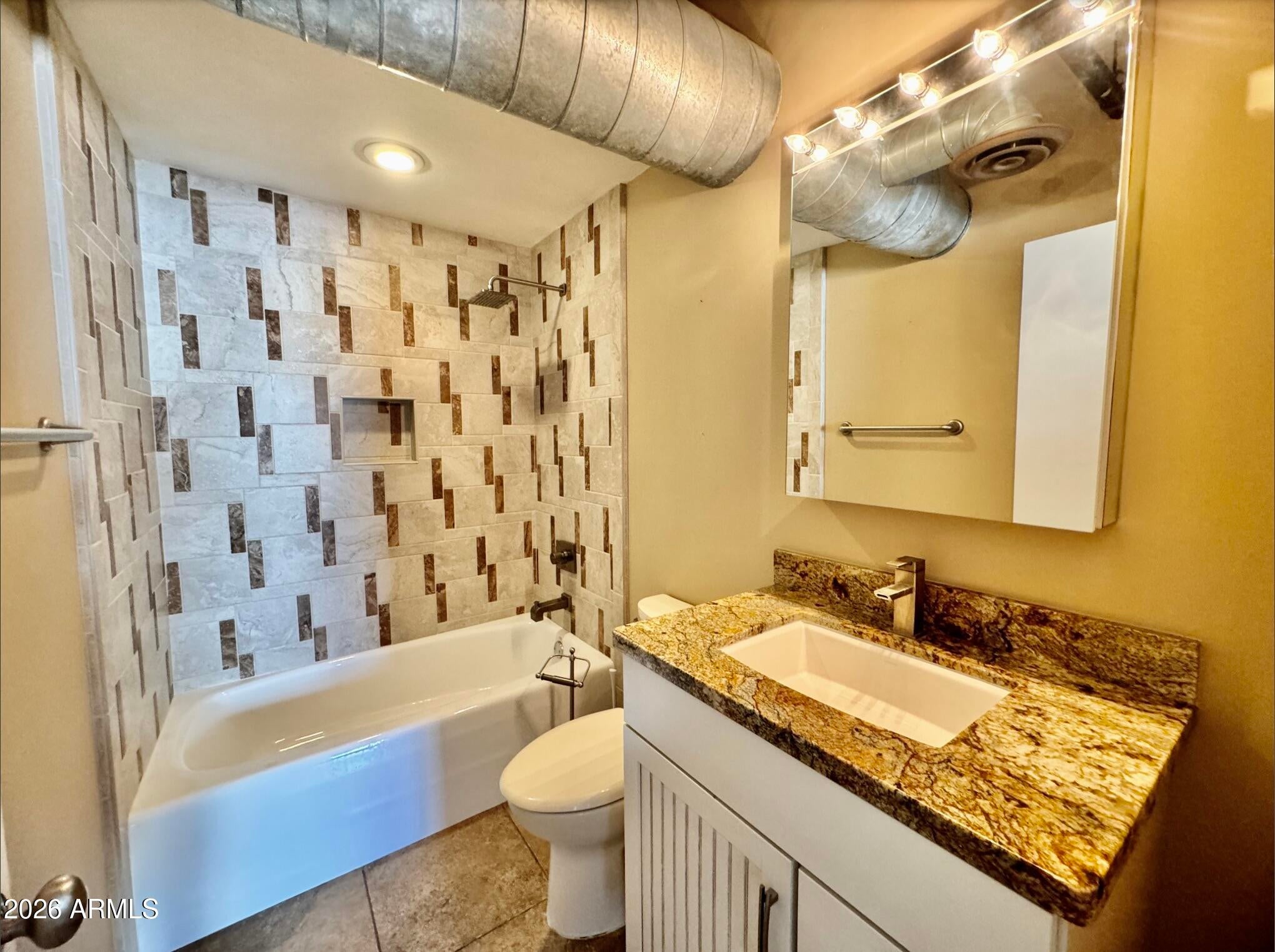 21 E 6TH Street 306