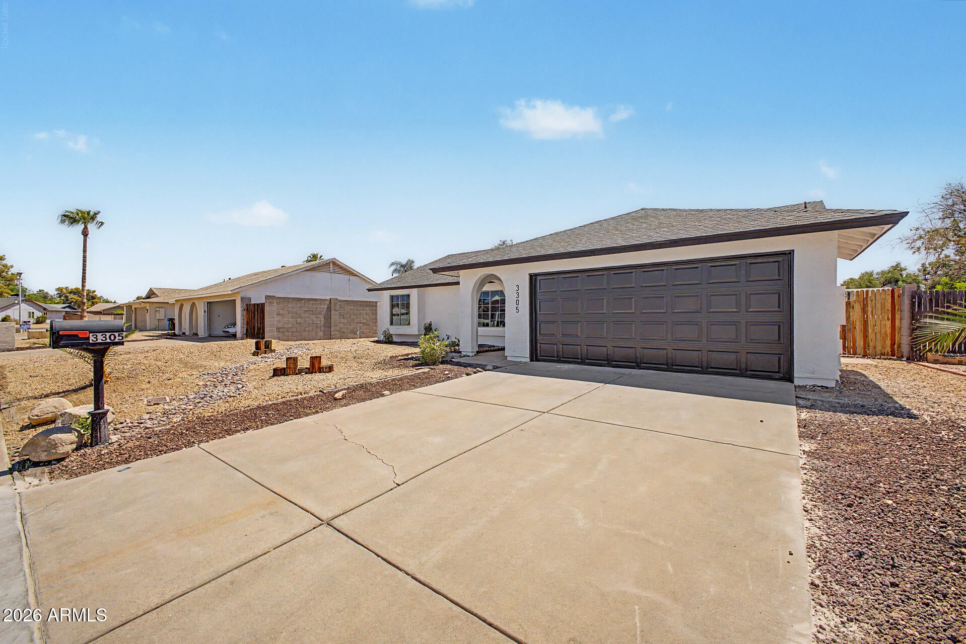 3305 E SAINT JOHN Road