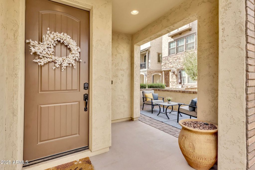 Photo of 1734 E Dogwood Lane, Gilbert, AZ 85295 (MLS # 6921740)