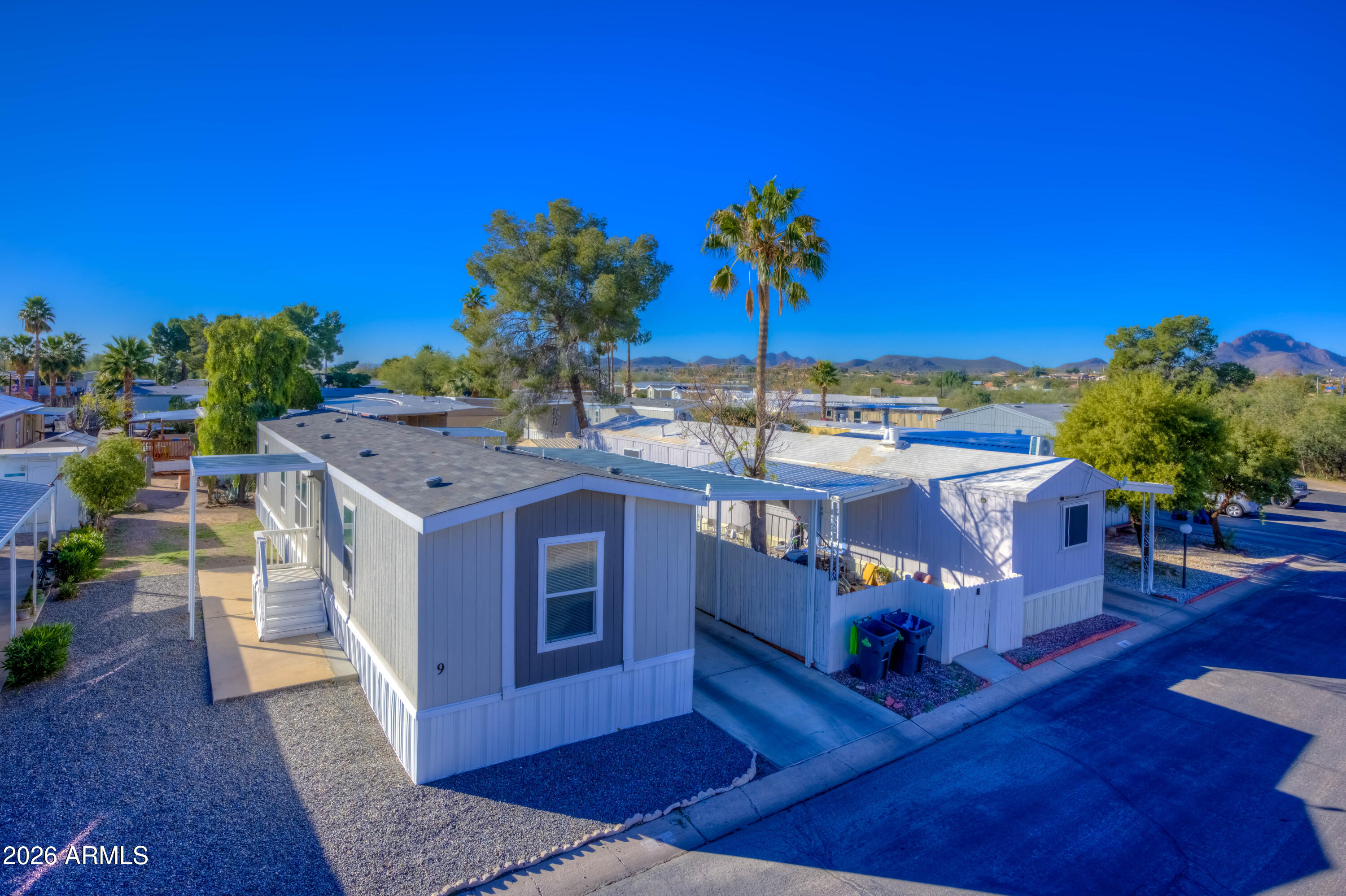 1325 W Silverlake Road 9