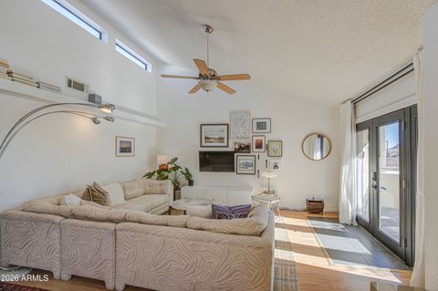 Photo of 1832 N 52nd Street #205, Phoenix, AZ 85008 (MLS # 6970421)