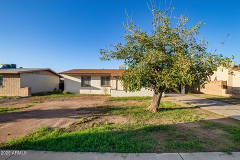 8414 W MONTEROSA Street Phoenix AZ 85037