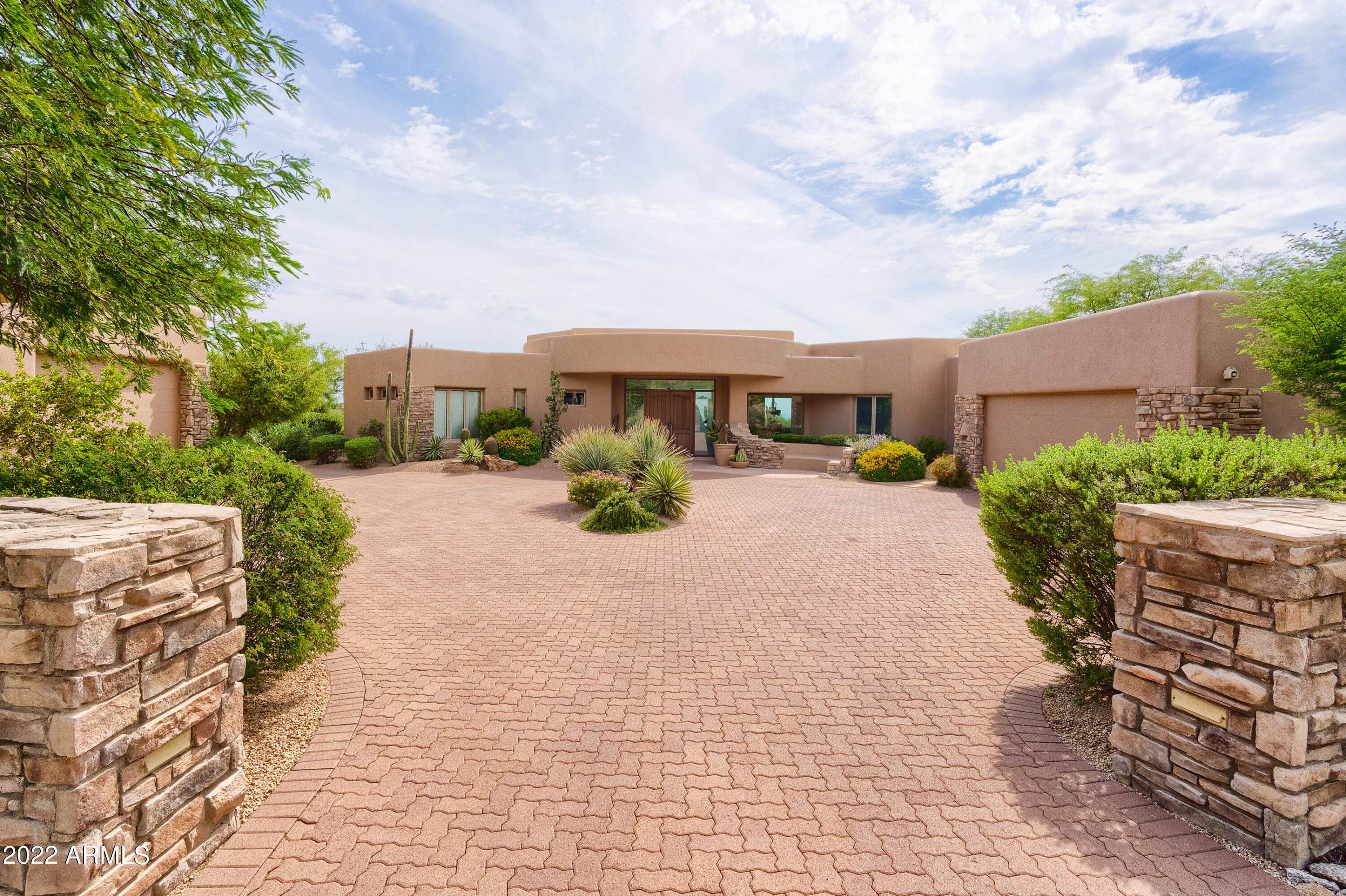DESERT HIGHLANDS - Residential