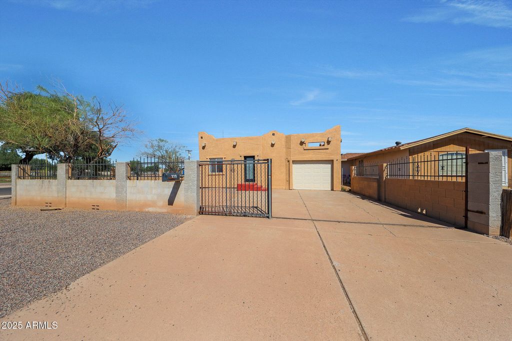 Photo of 272 W Bealey Avenue, Coolidge, AZ 85128 (MLS # 6941565)