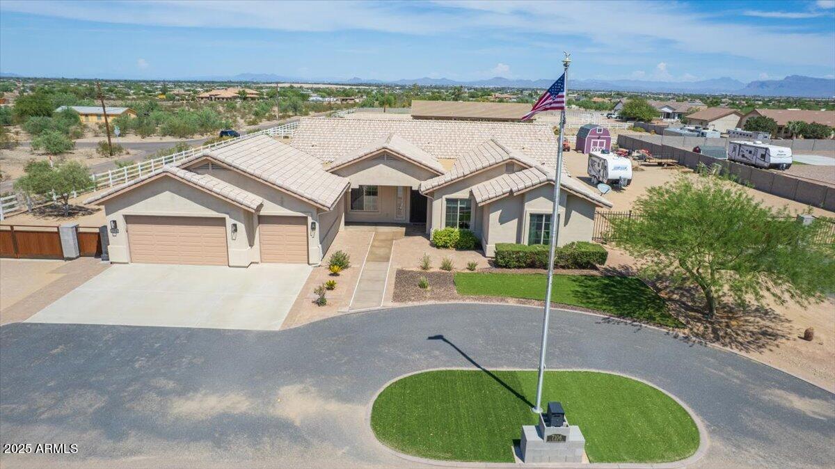7106 W HOMBRE Road