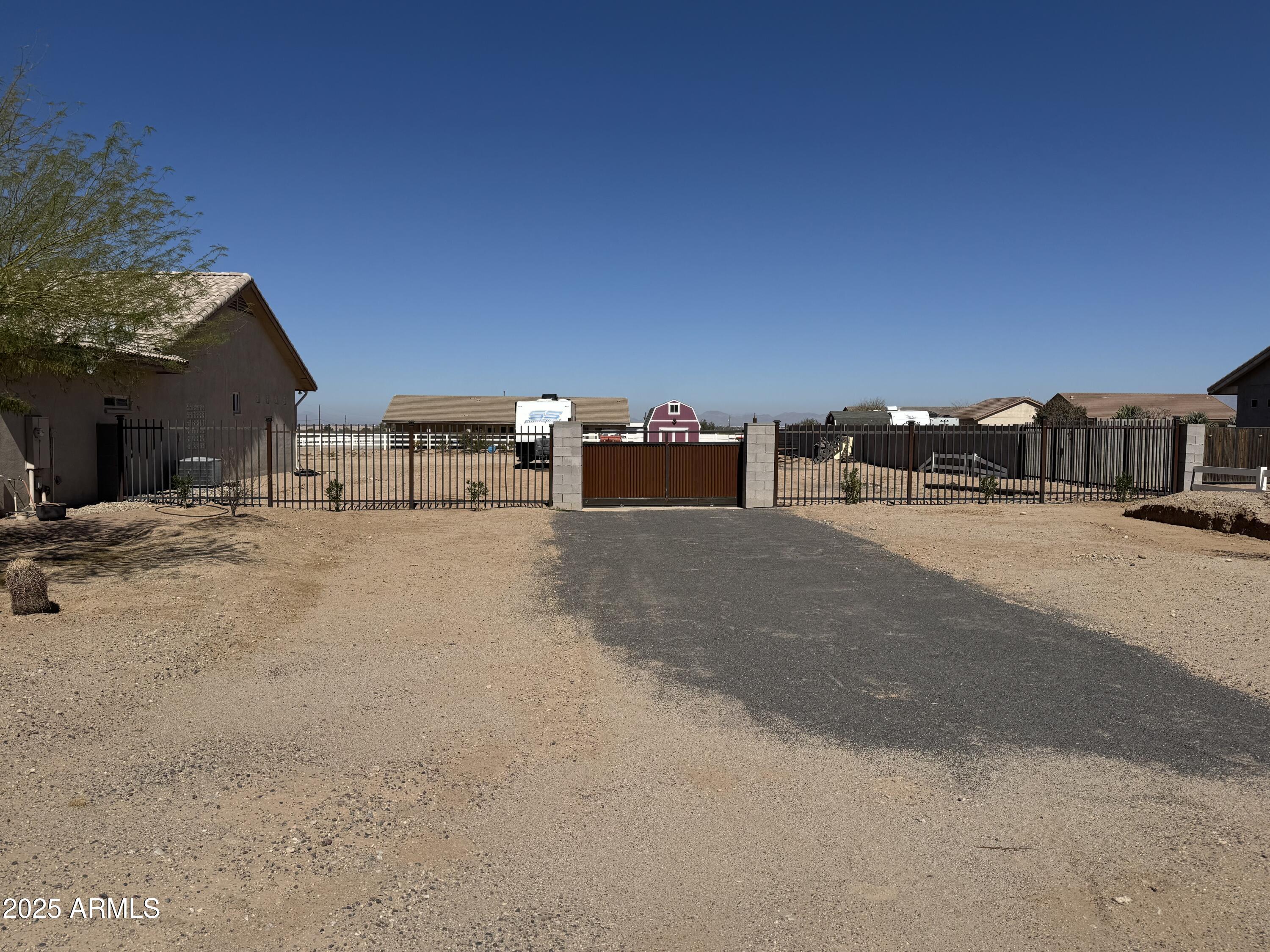 7106 W HOMBRE Road