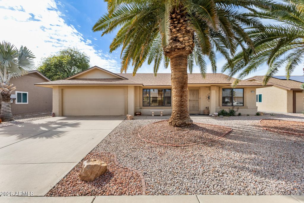 Photo of 18014 N 136th Avenue, Sun City West, AZ 85375 (MLS # 6988584)