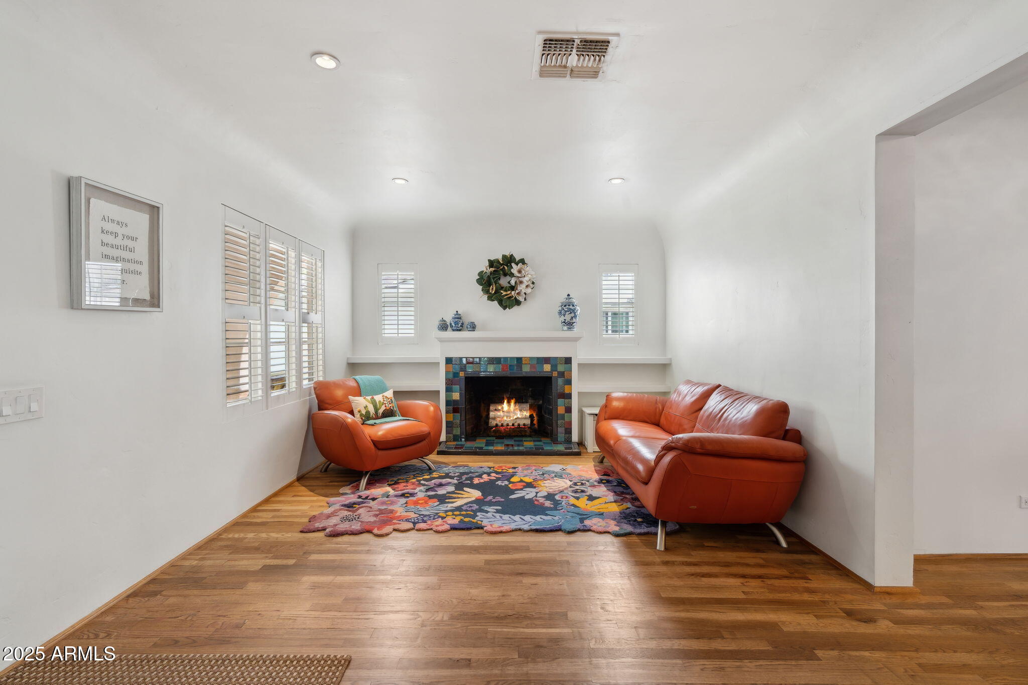 307 E CATALINA Drive