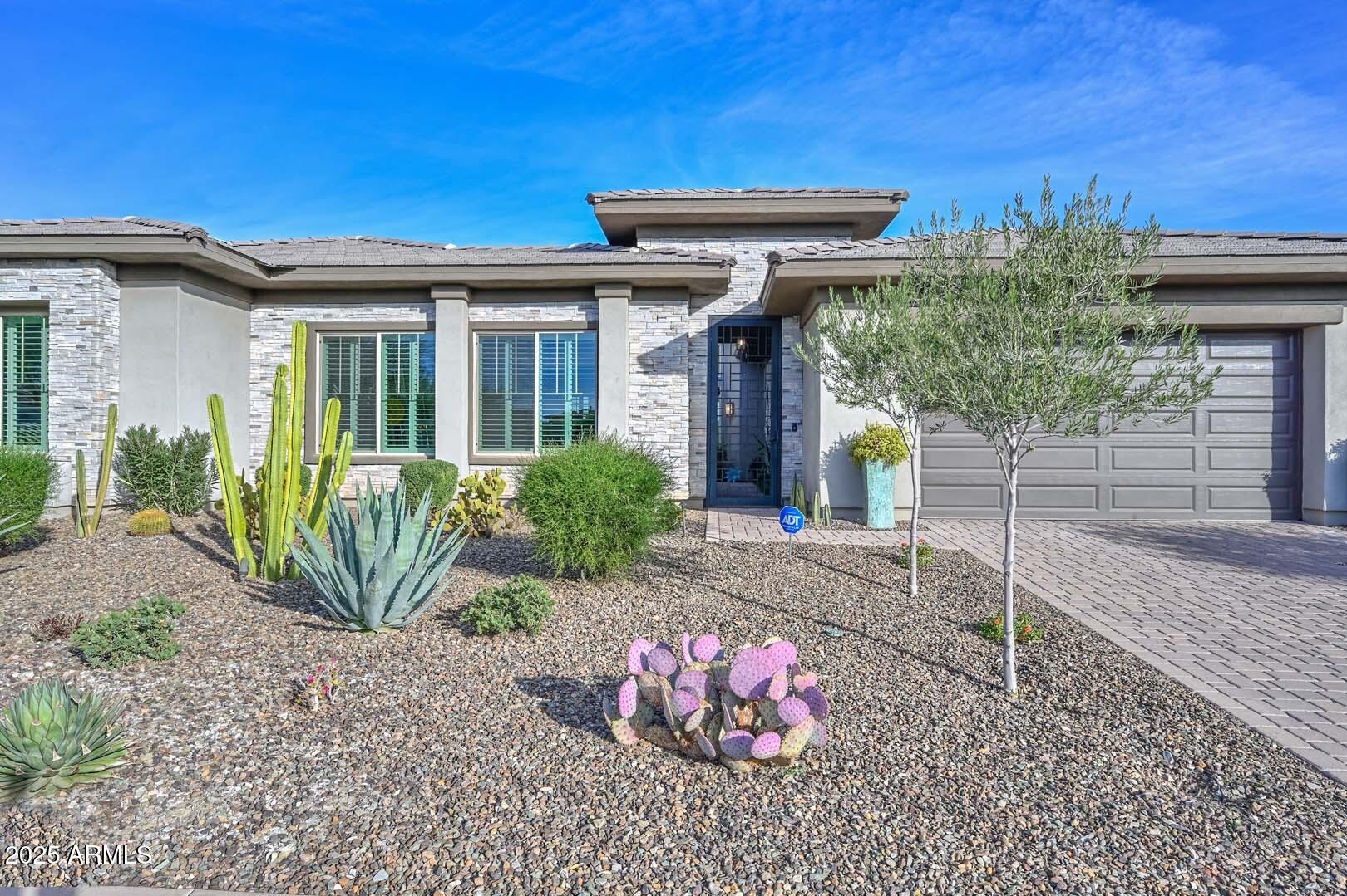 11722 W CREOSOTE Drive