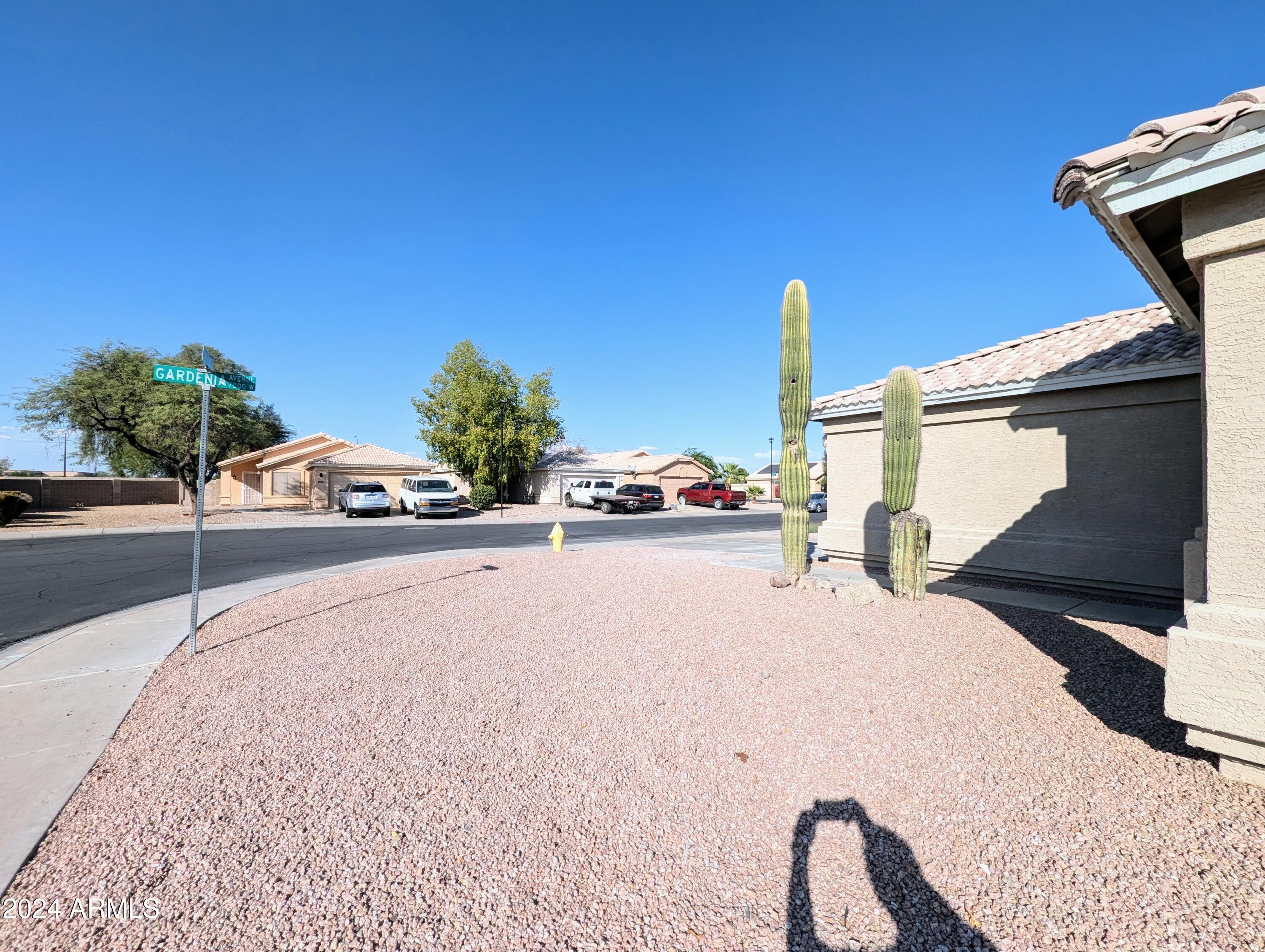 7059 W GARDENIA Avenue