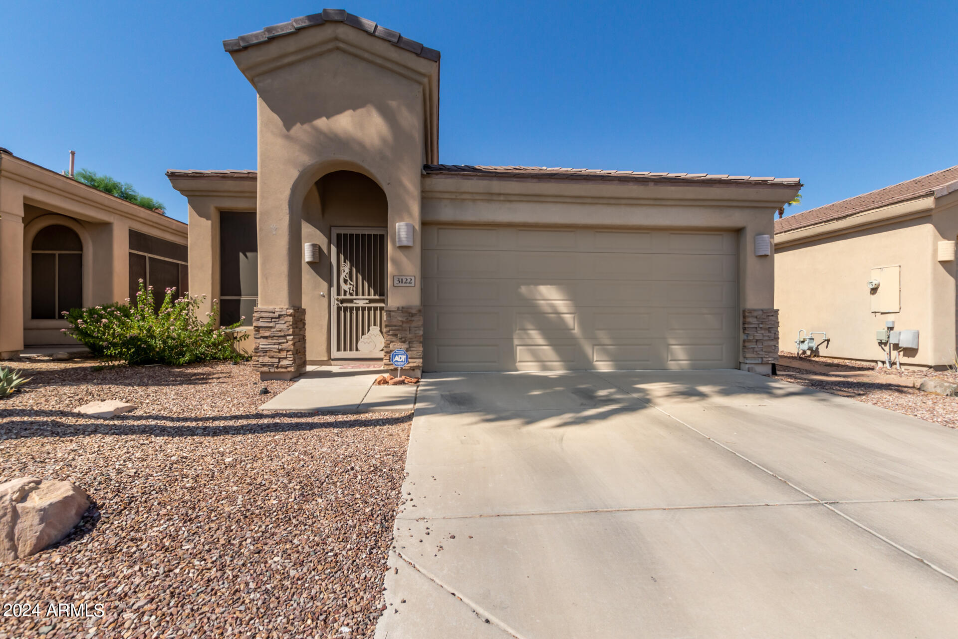 3122 E WINDMERE Drive