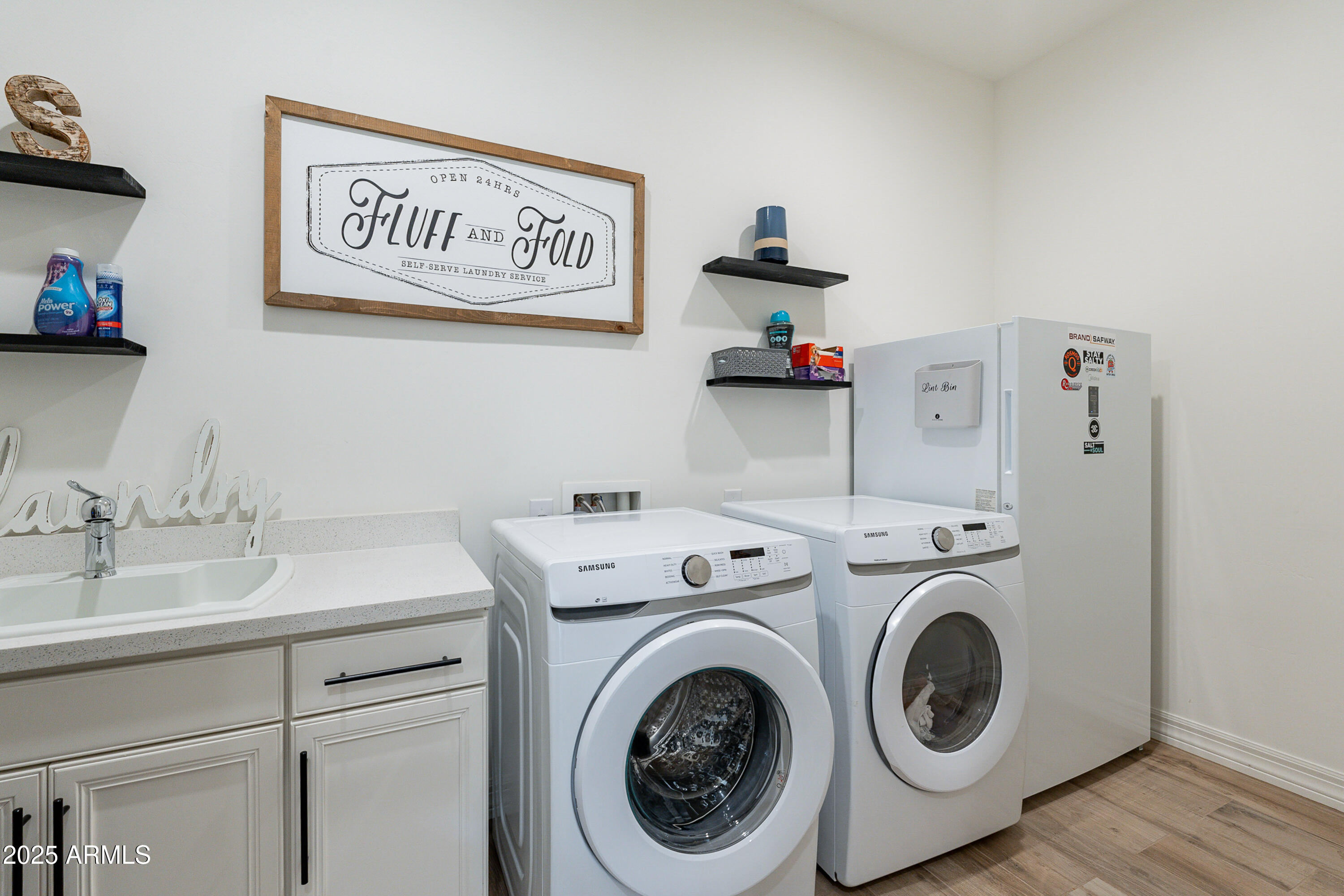 Queen Creek, Arizona 85142, United States, 5 Bedrooms Bedrooms, ,5 BathroomsBathrooms,Residential,Active,24574