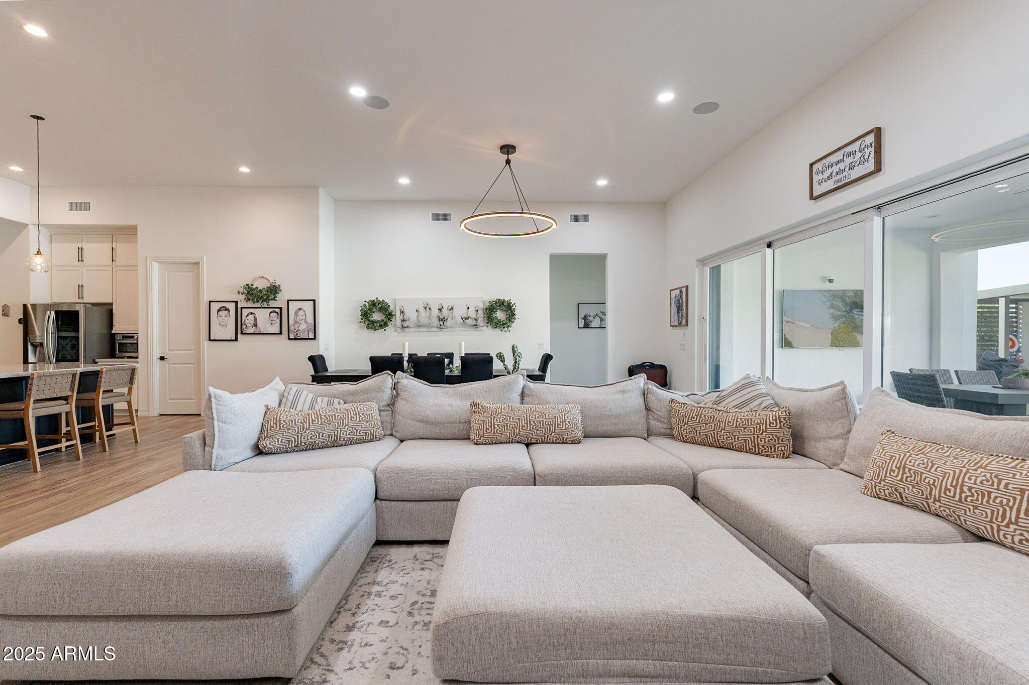 Queen Creek, Arizona 85142, United States, 5 Bedrooms Bedrooms, ,5 BathroomsBathrooms,Residential,Active,24574