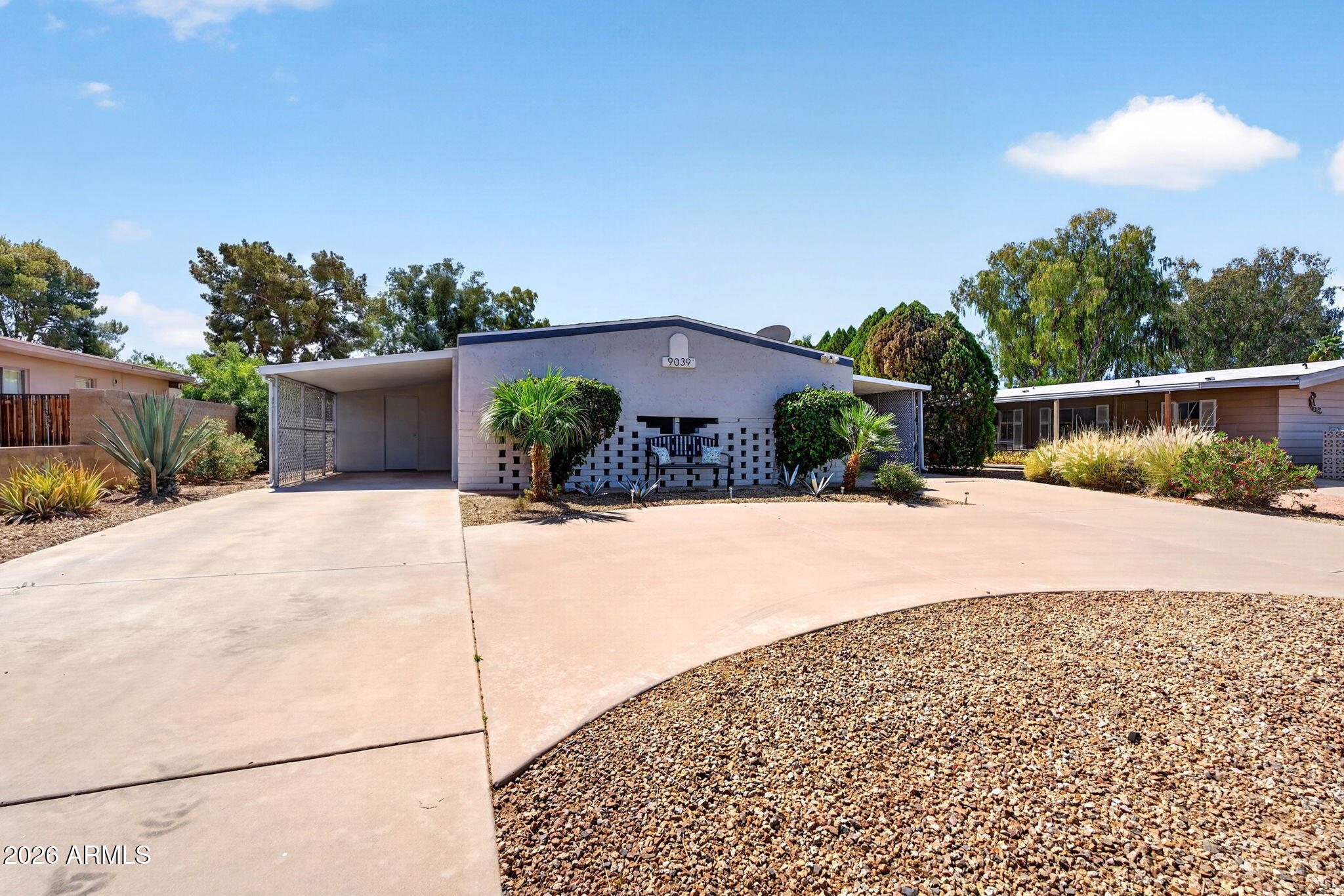 9039 E FAIRWAY Boulevard