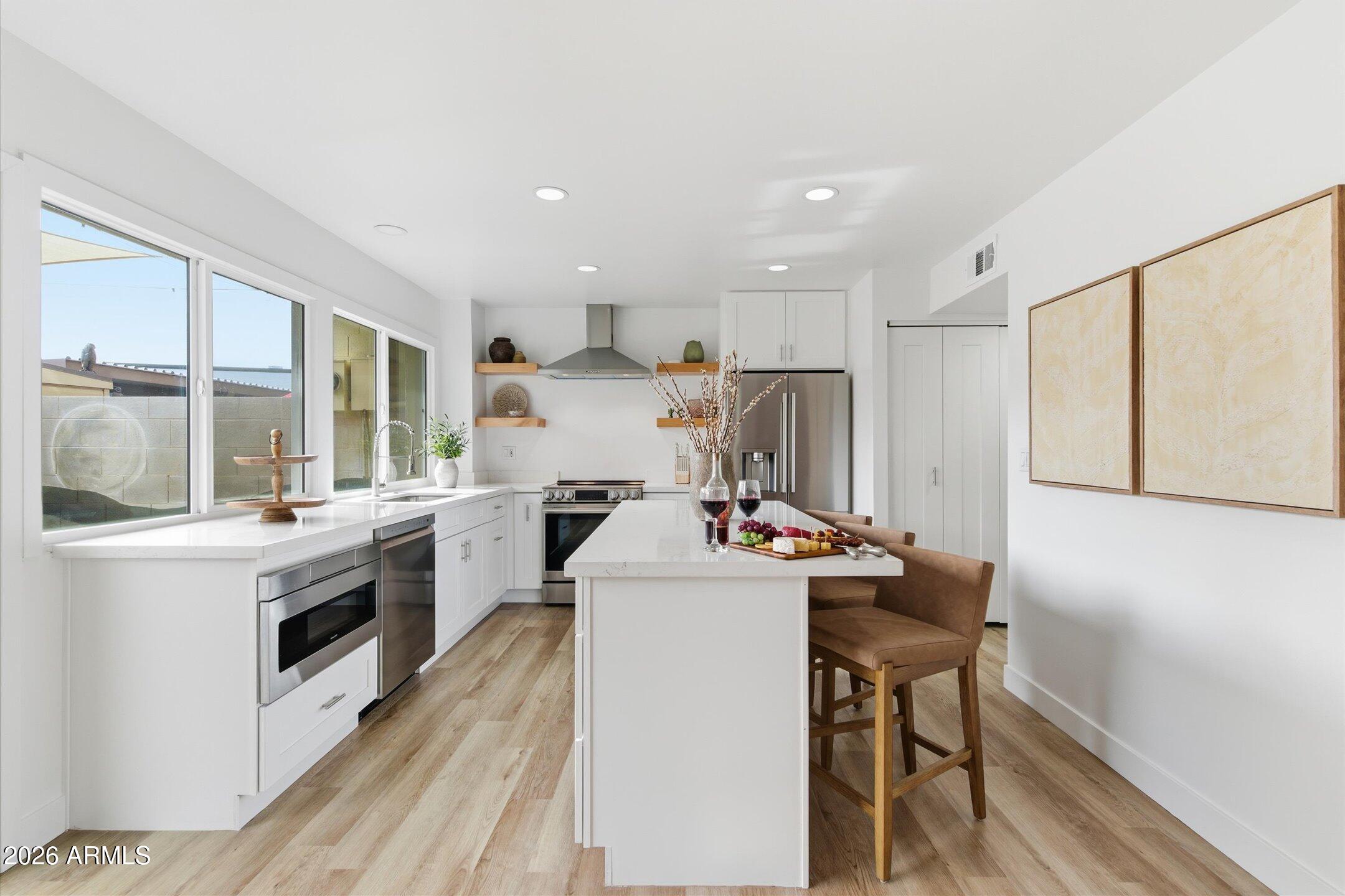 4308 N PARKWAY Avenue