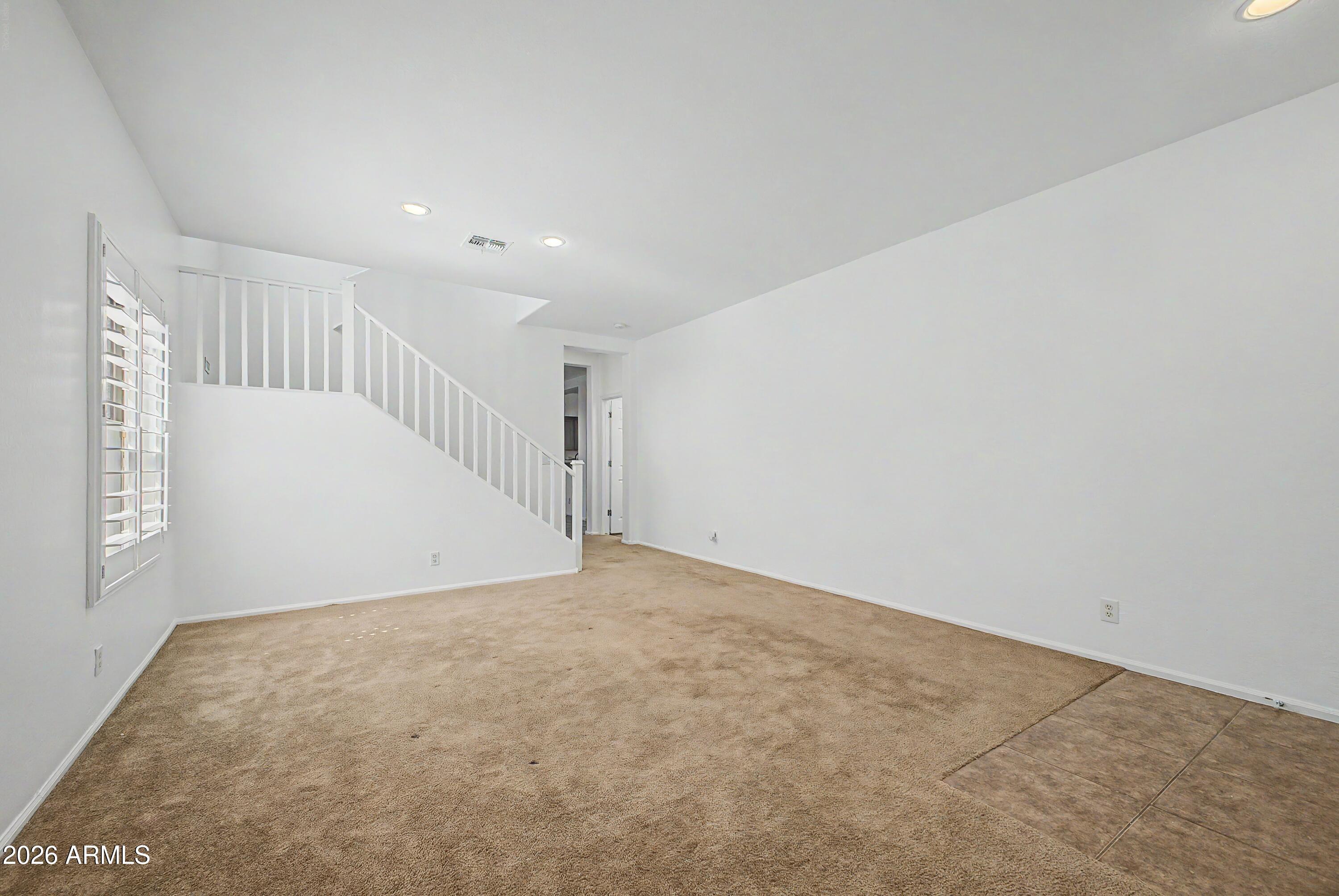 44344 W KNAUSS Drive