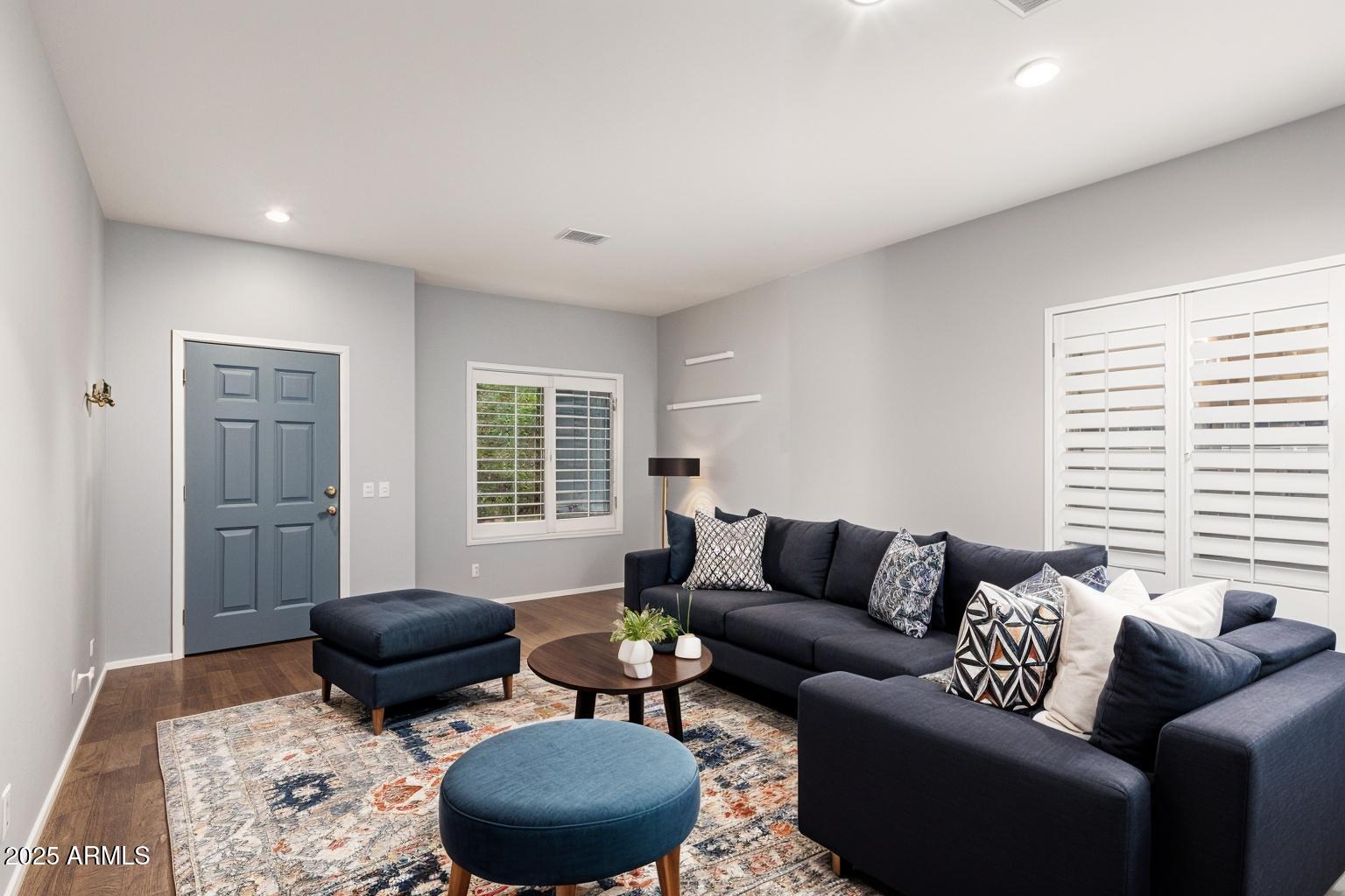 44344 W KNAUSS Drive