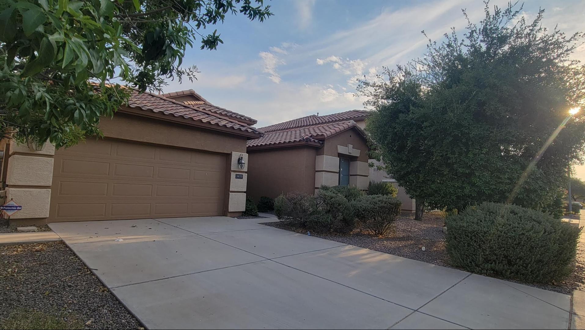 3653 E Sparrow Place