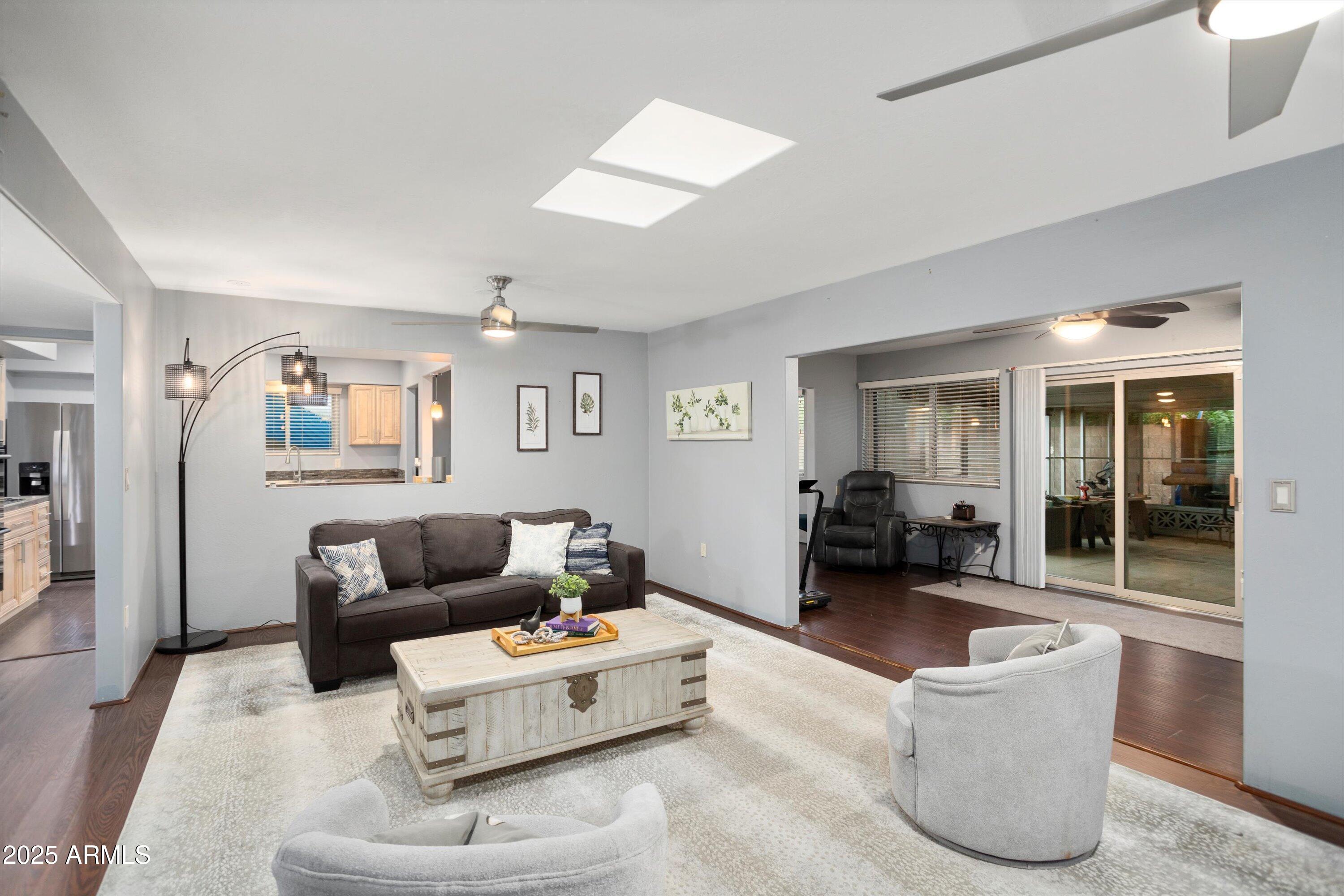 10102 W DEANNE Drive