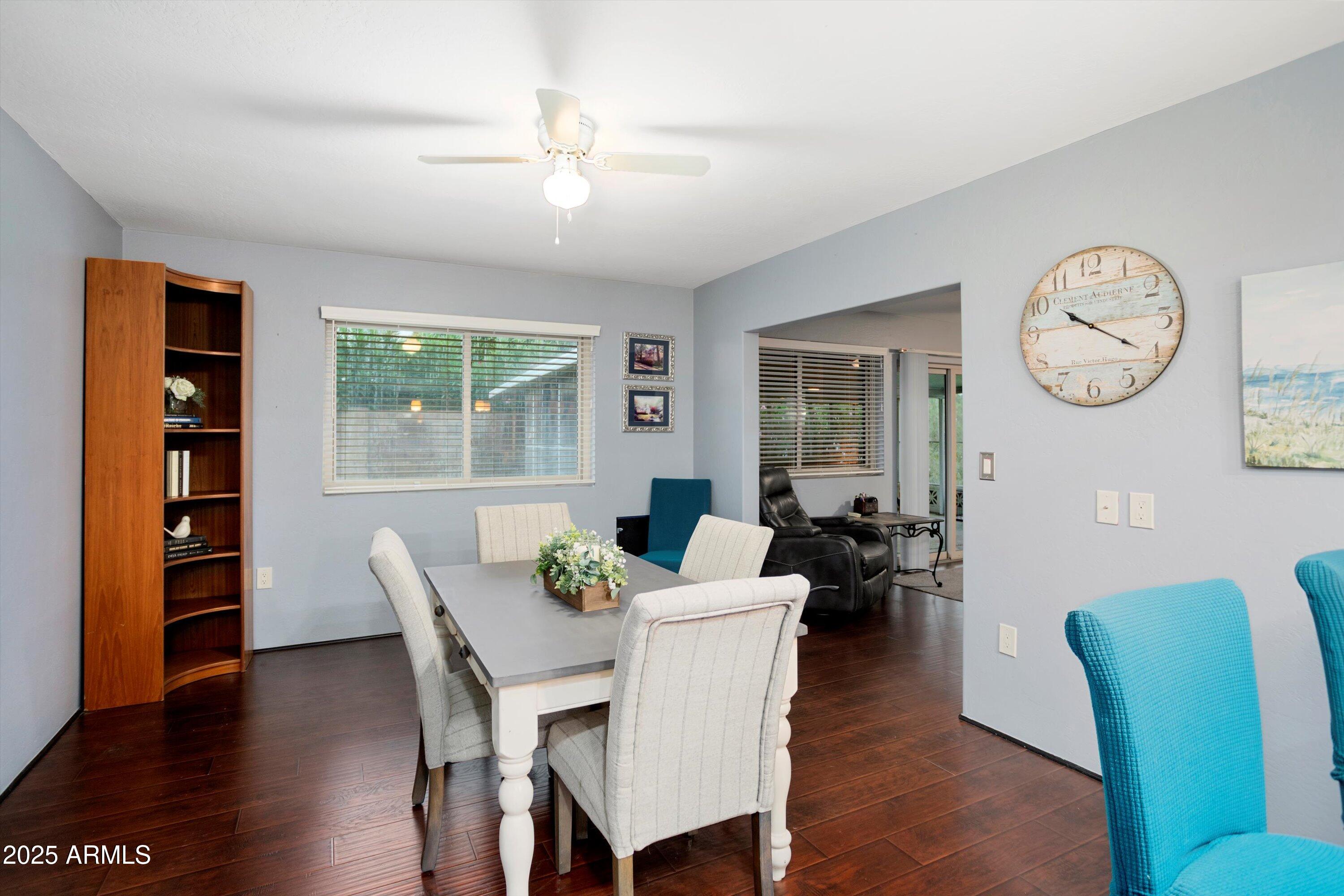 10102 W DEANNE Drive