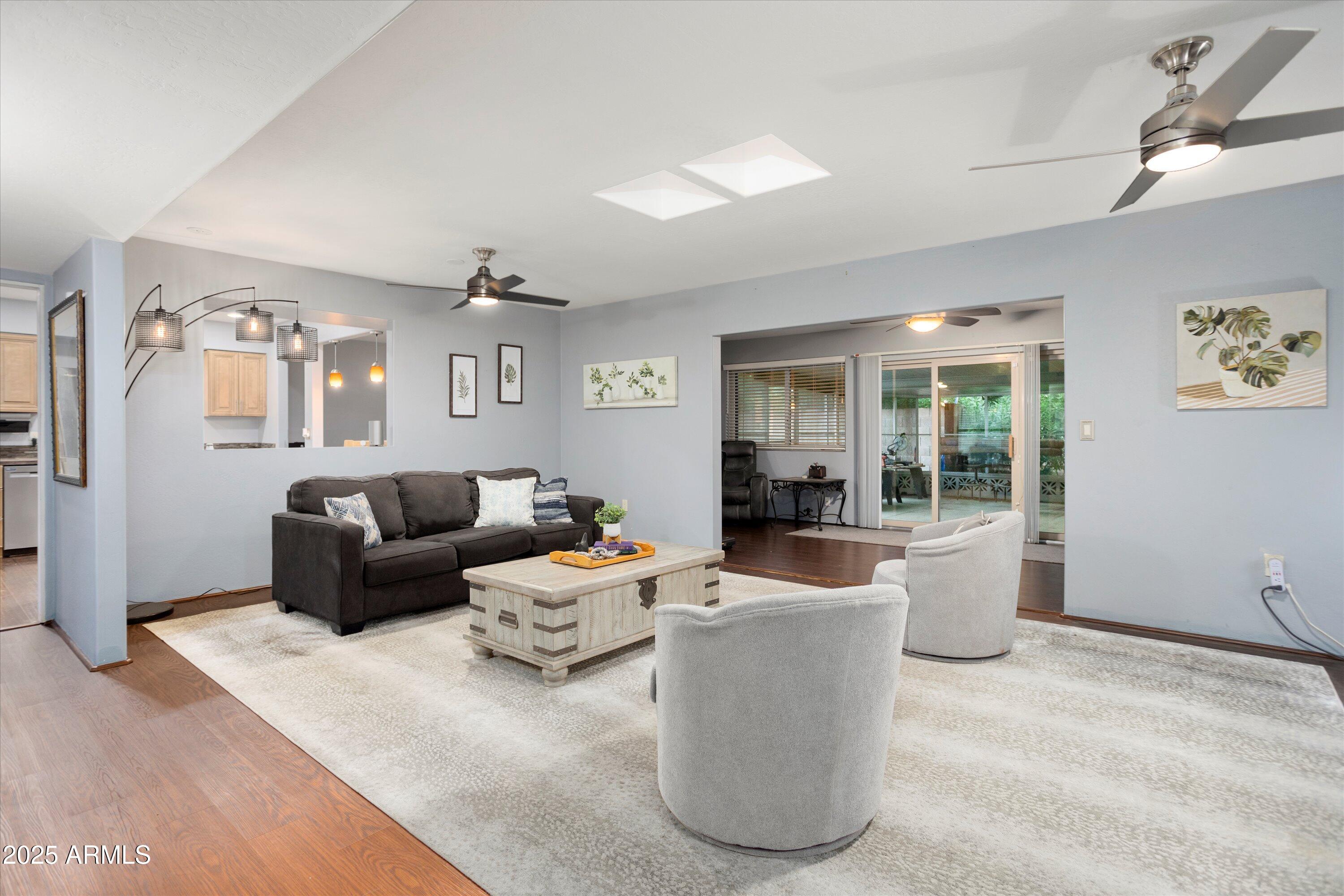 10102 W DEANNE Drive