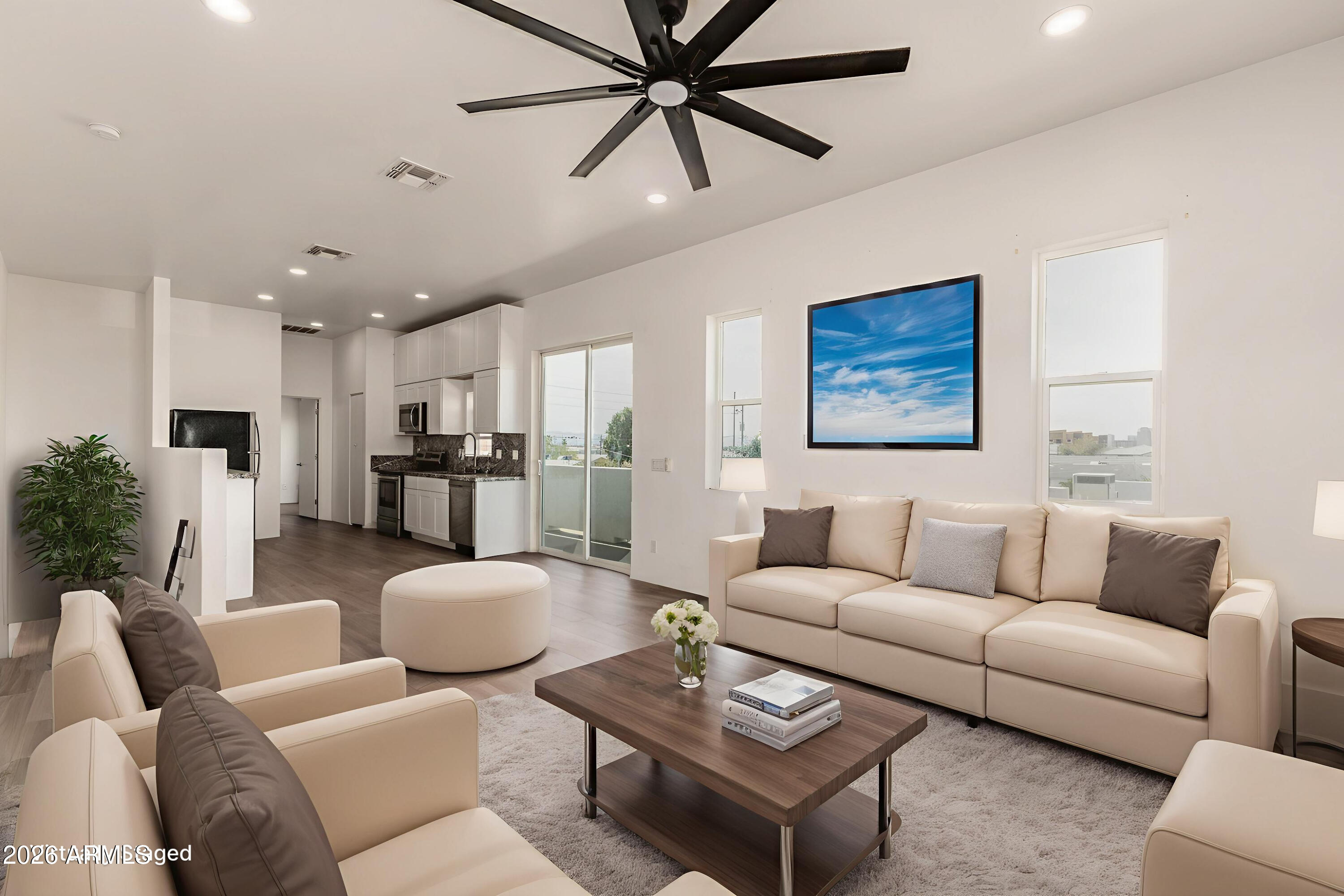 1933 E MONROE Street