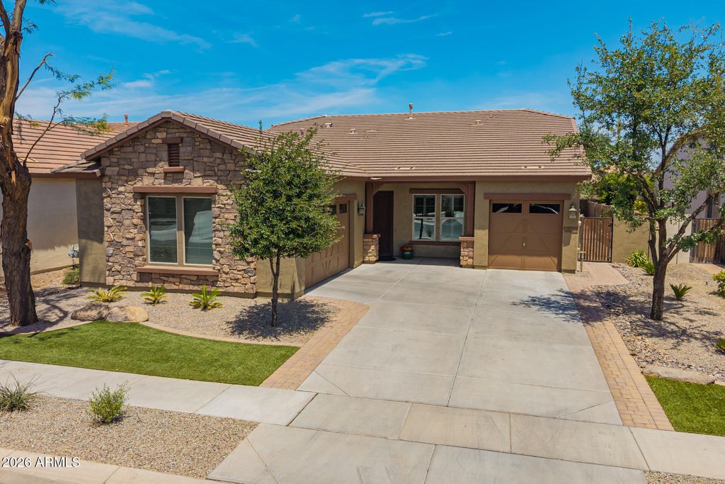Photo of 3920 E Horseshoe Place, Chandler, AZ 85249 (MLS # 7031485)