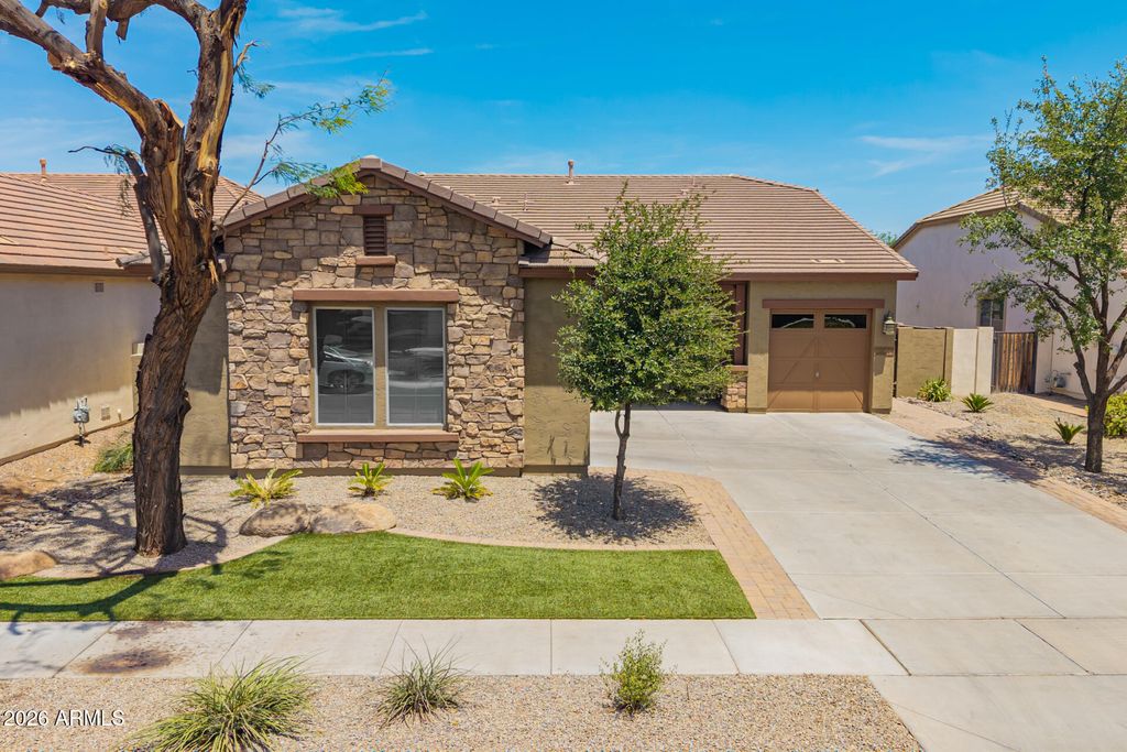 Photo of 3920 E Horseshoe Place, Chandler, AZ 85249 (MLS # 7031485)