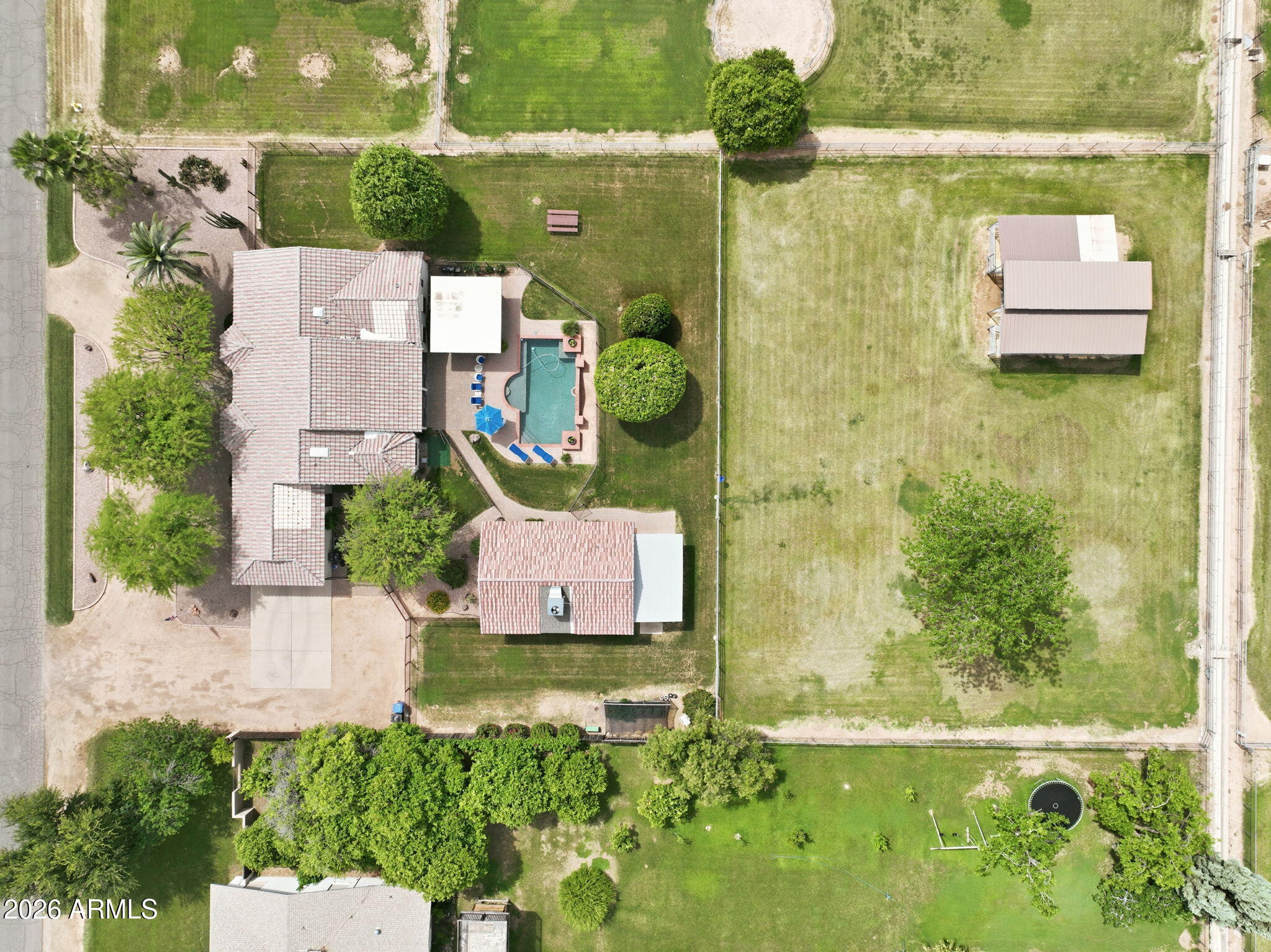 332 E HARRISON Street