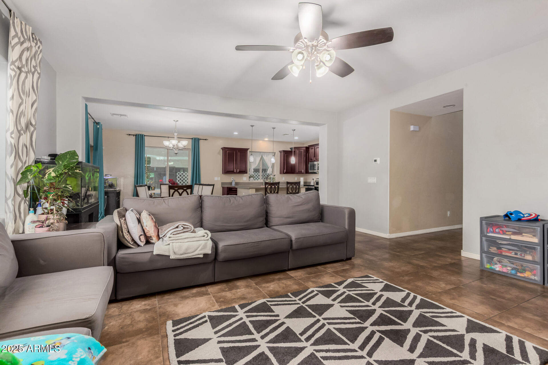 3106 E FRANKLIN Avenue