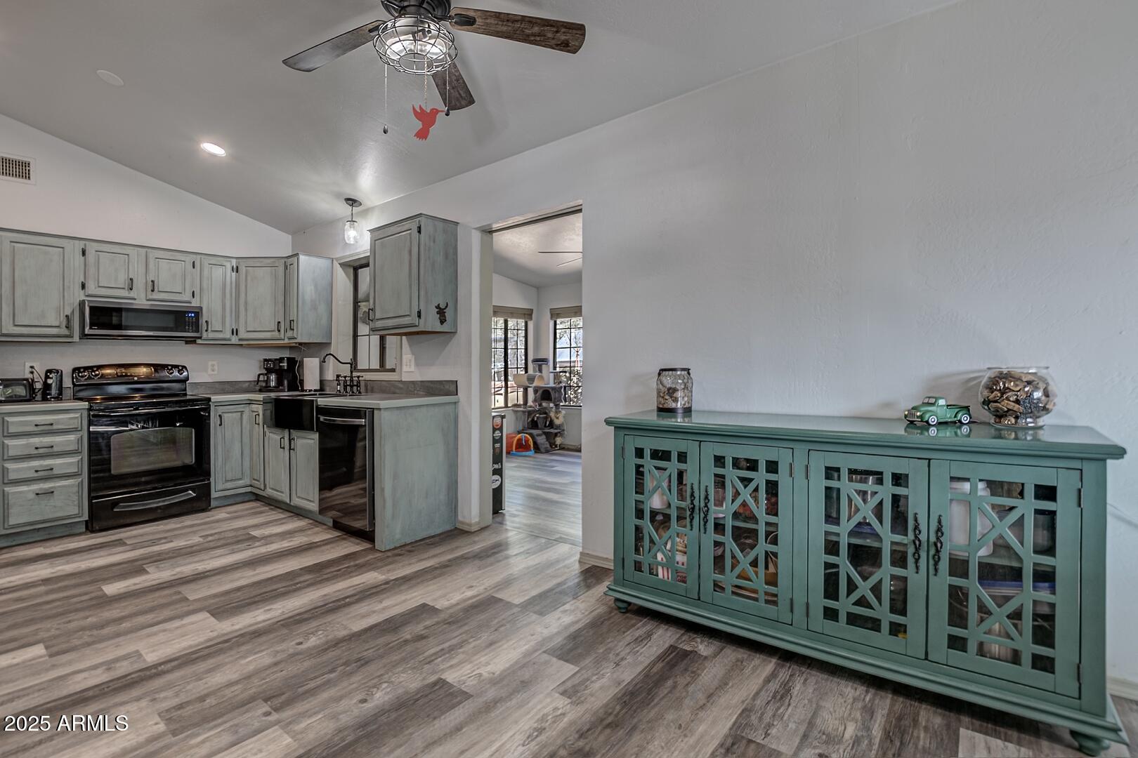 Payson, Arizona 85541, United States, 4 Bedrooms Bedrooms, ,2 BathroomsBathrooms,Residential,Active,206667