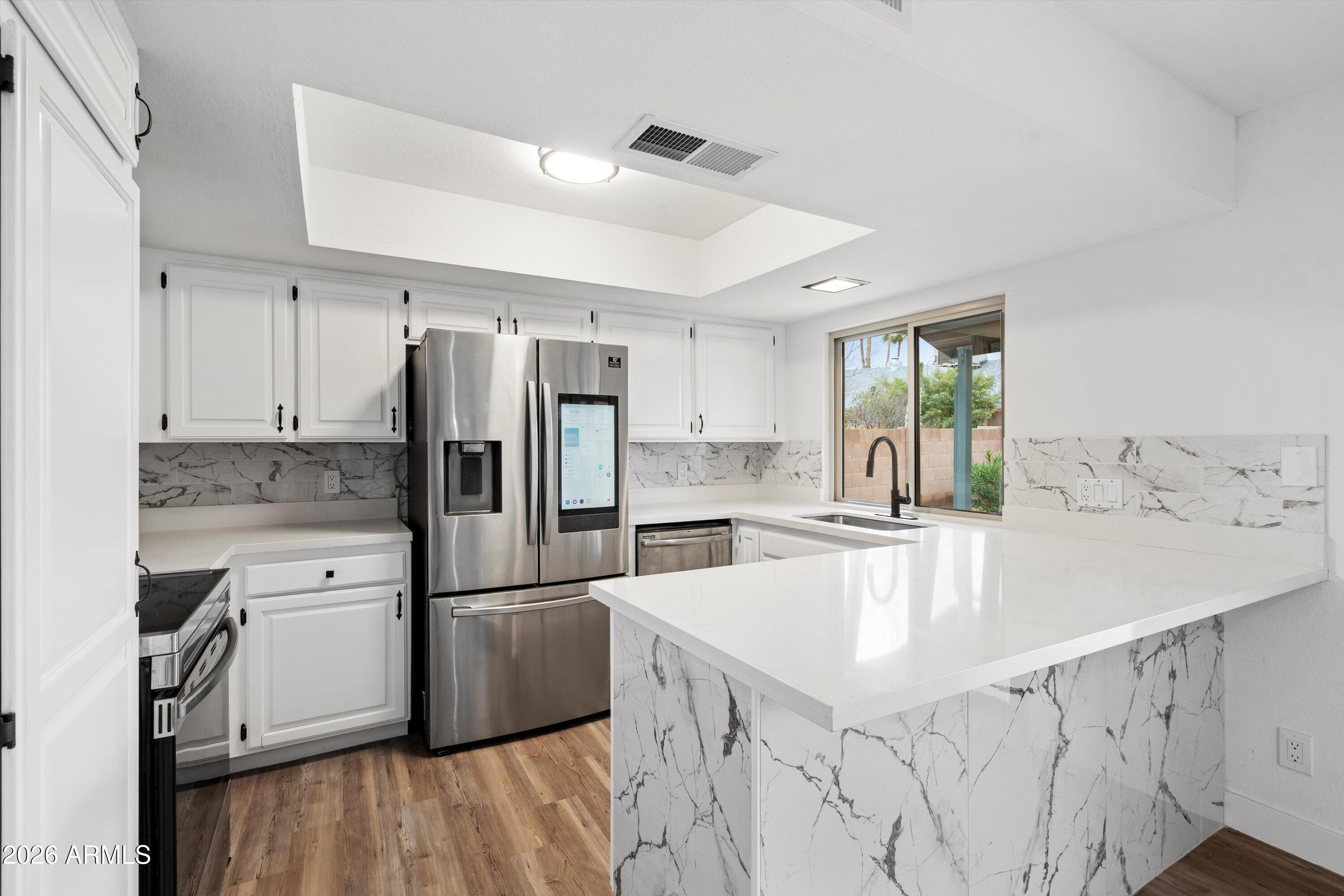 4829 E APACHE Circle