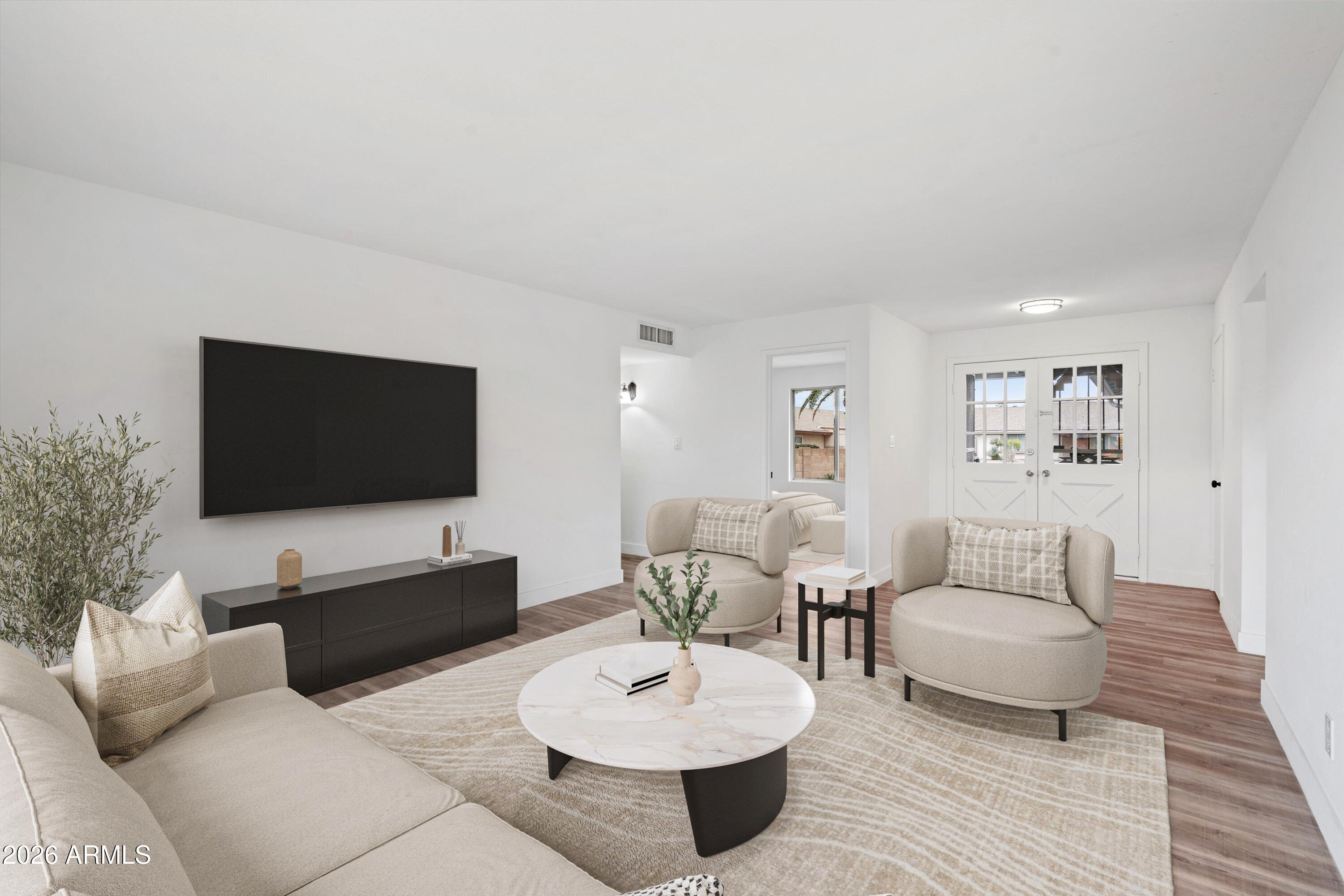 4829 E APACHE Circle