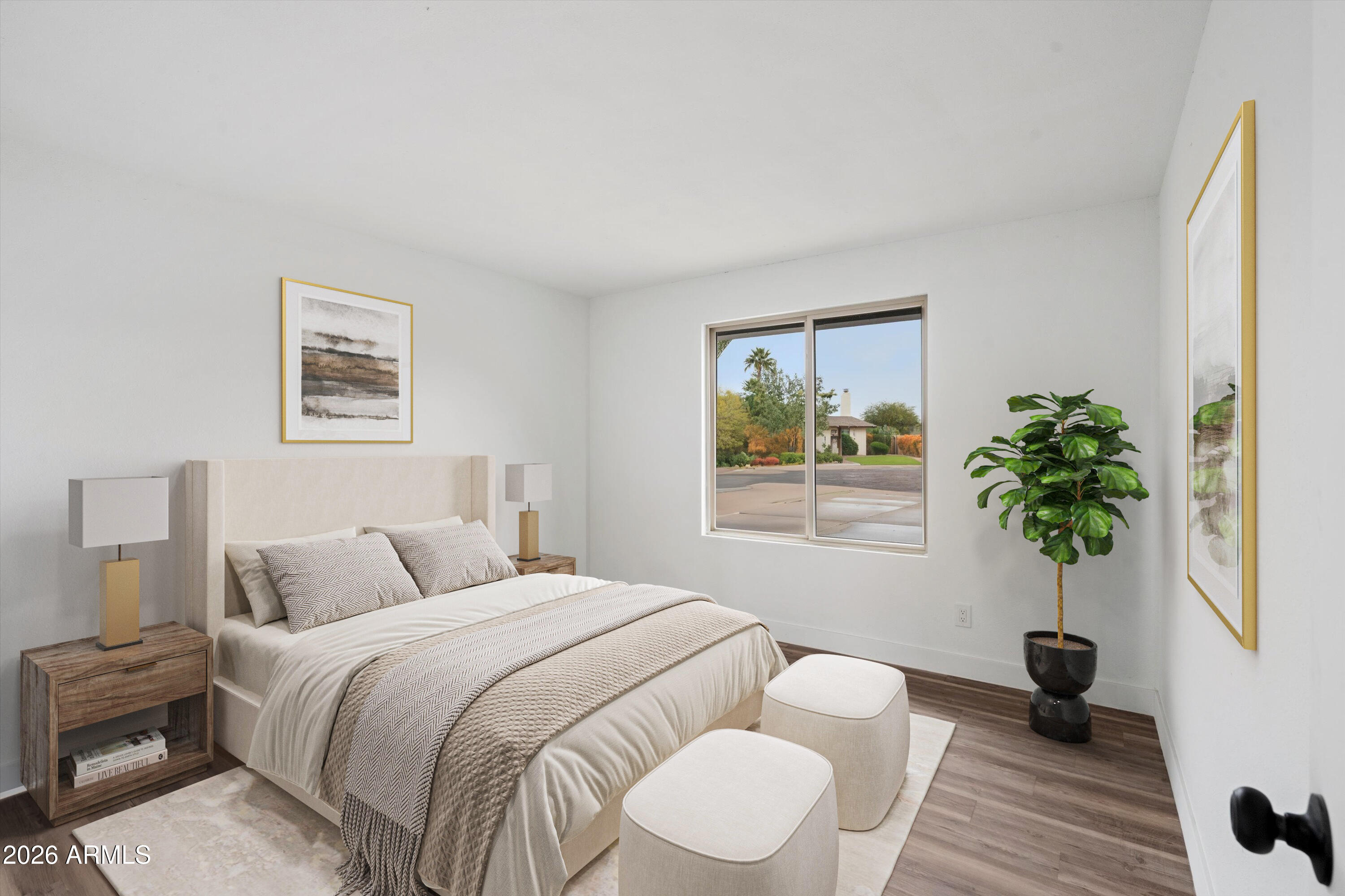 4829 E APACHE Circle