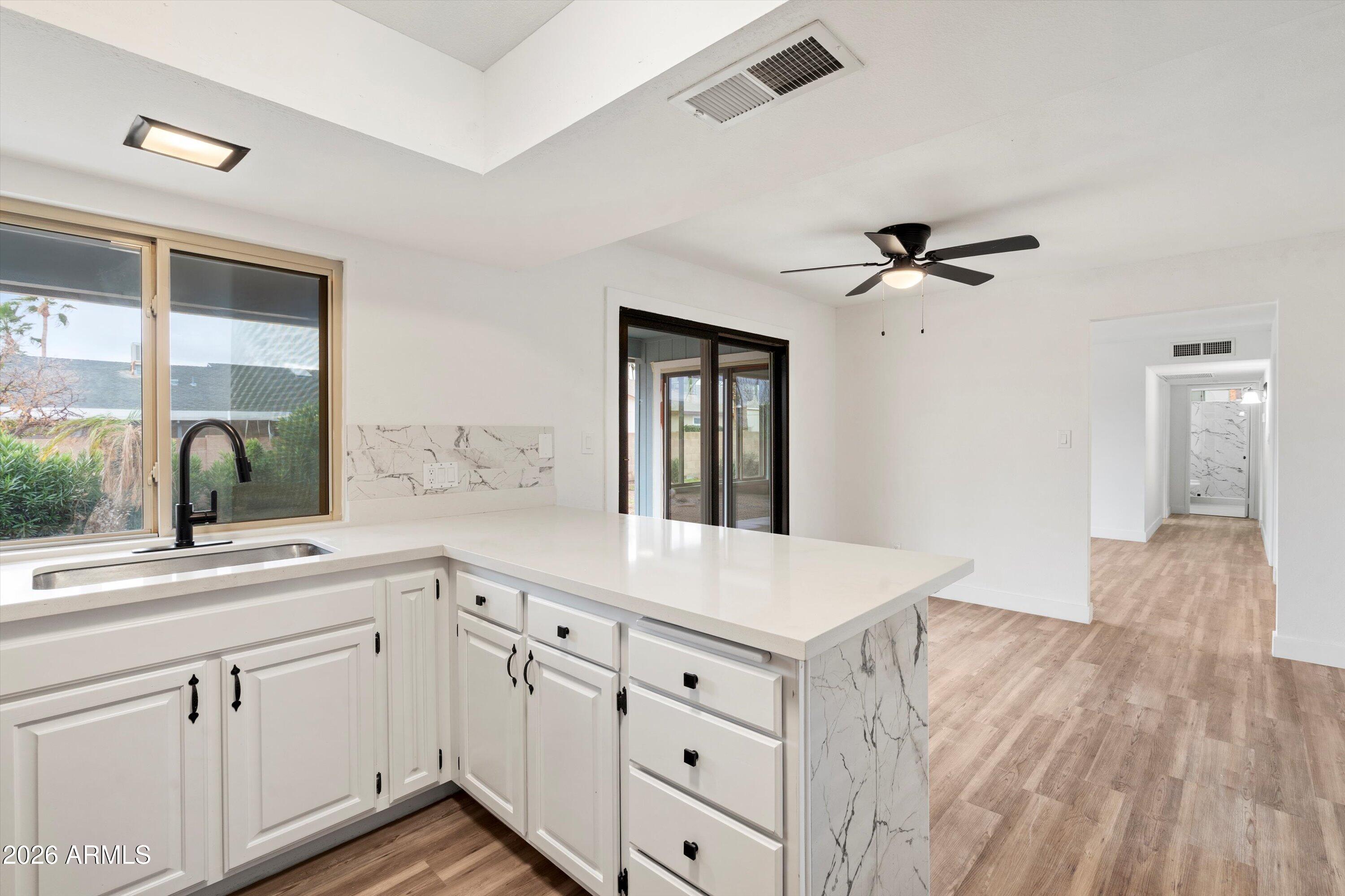 4829 E APACHE Circle