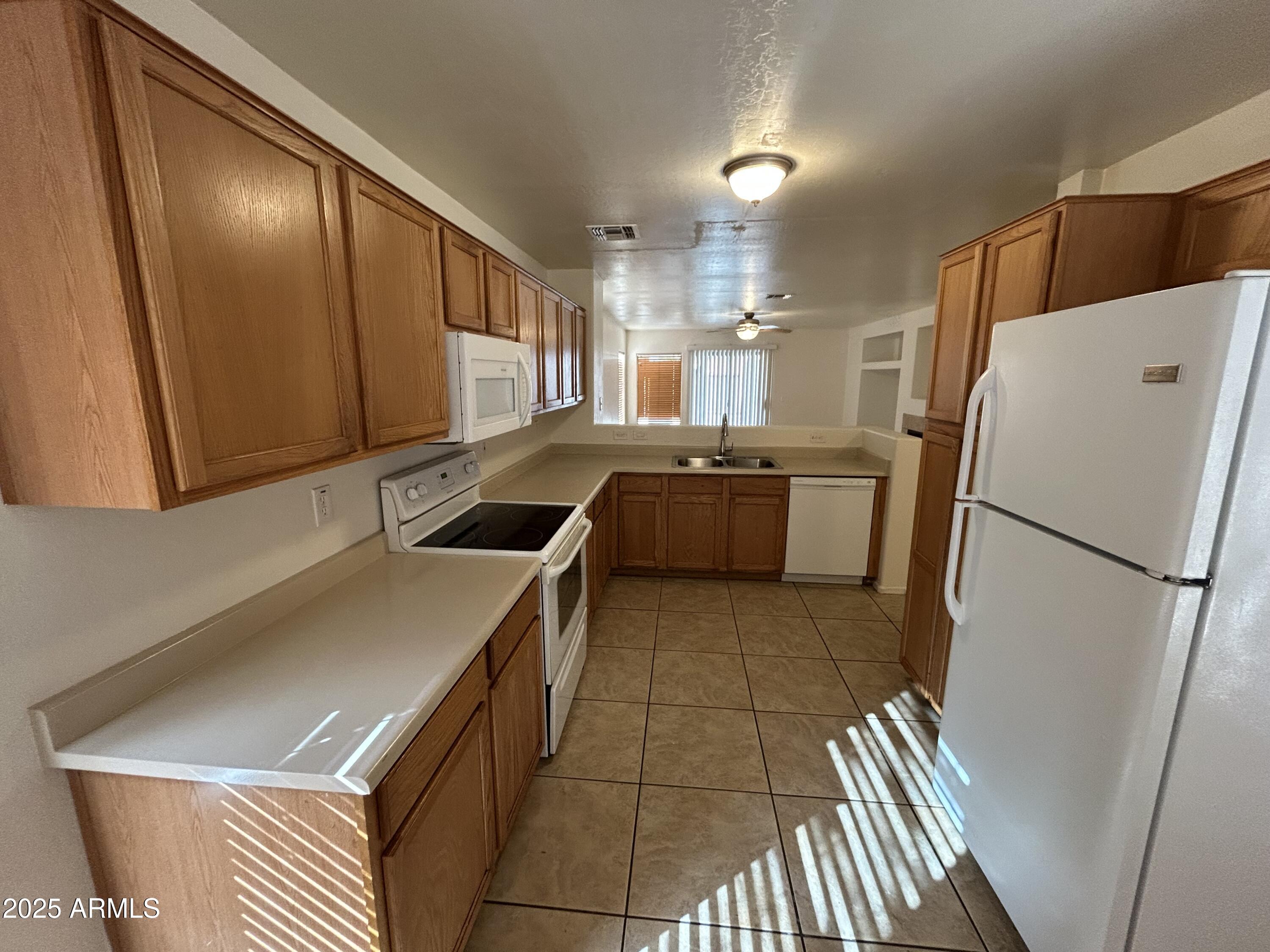 1602 W ALTA VISTA Road