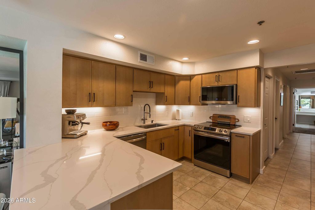 Photo of 10080 E Mountainview Lake Drive #204, Scottsdale, AZ 85258 (MLS # 6975886)