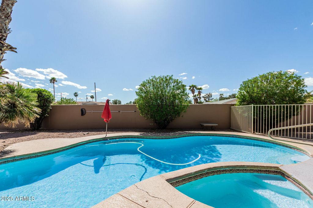 Photo of 1207 E Clearview Drive, Casa Grande, AZ 85122 (MLS # 6859078)