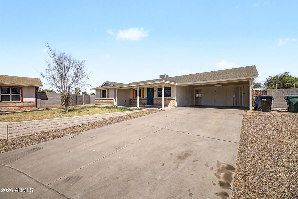 Photo of 451 N San Jose Circle, Mesa, AZ 85201 (MLS # 7027641)