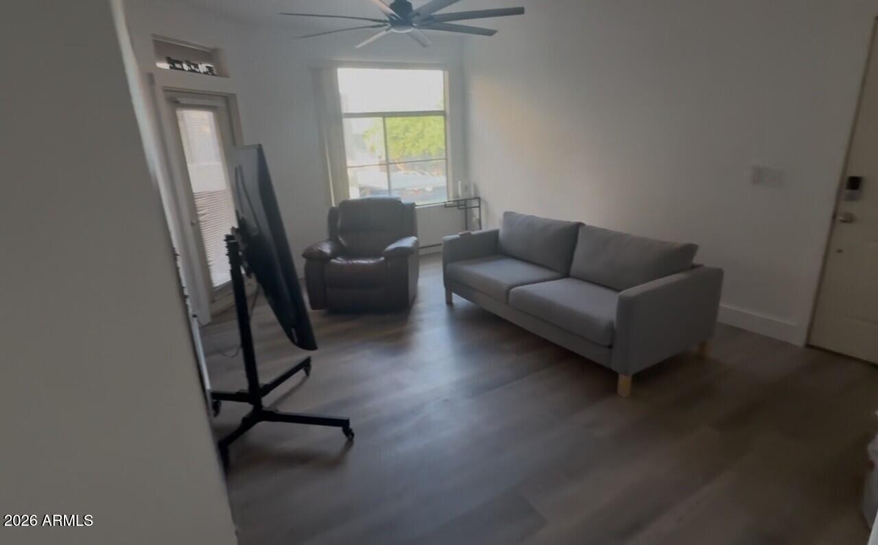 3830 E LAKEWOOD Parkway E 2105