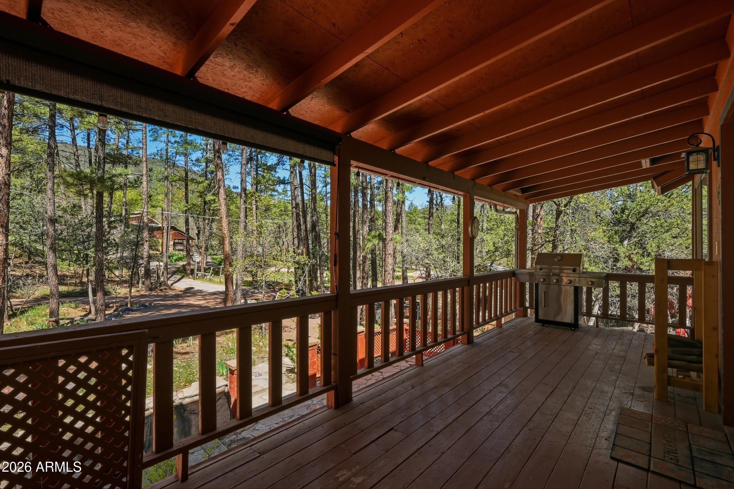 3533 N FOOTHILL Road