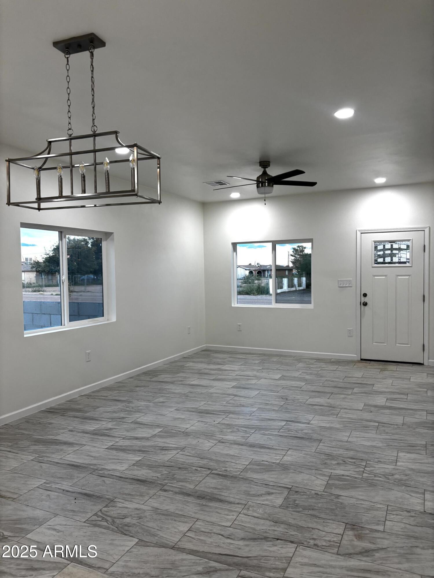 486 E Anderson Avenue