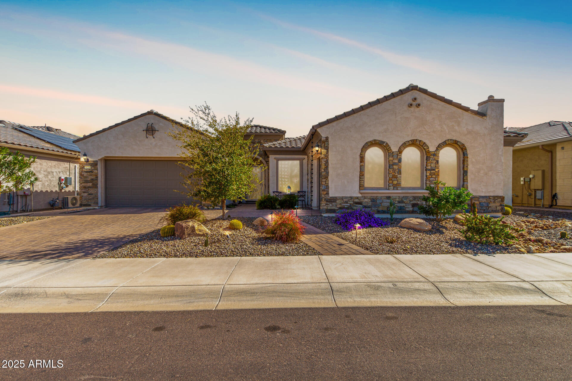 26231 W MAPLE Drive