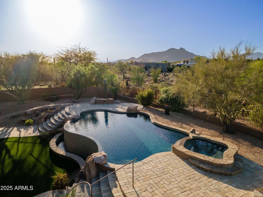 Photo of 8392 E Eagle Feather Road, Scottsdale, AZ 85266 (MLS # 6972966)